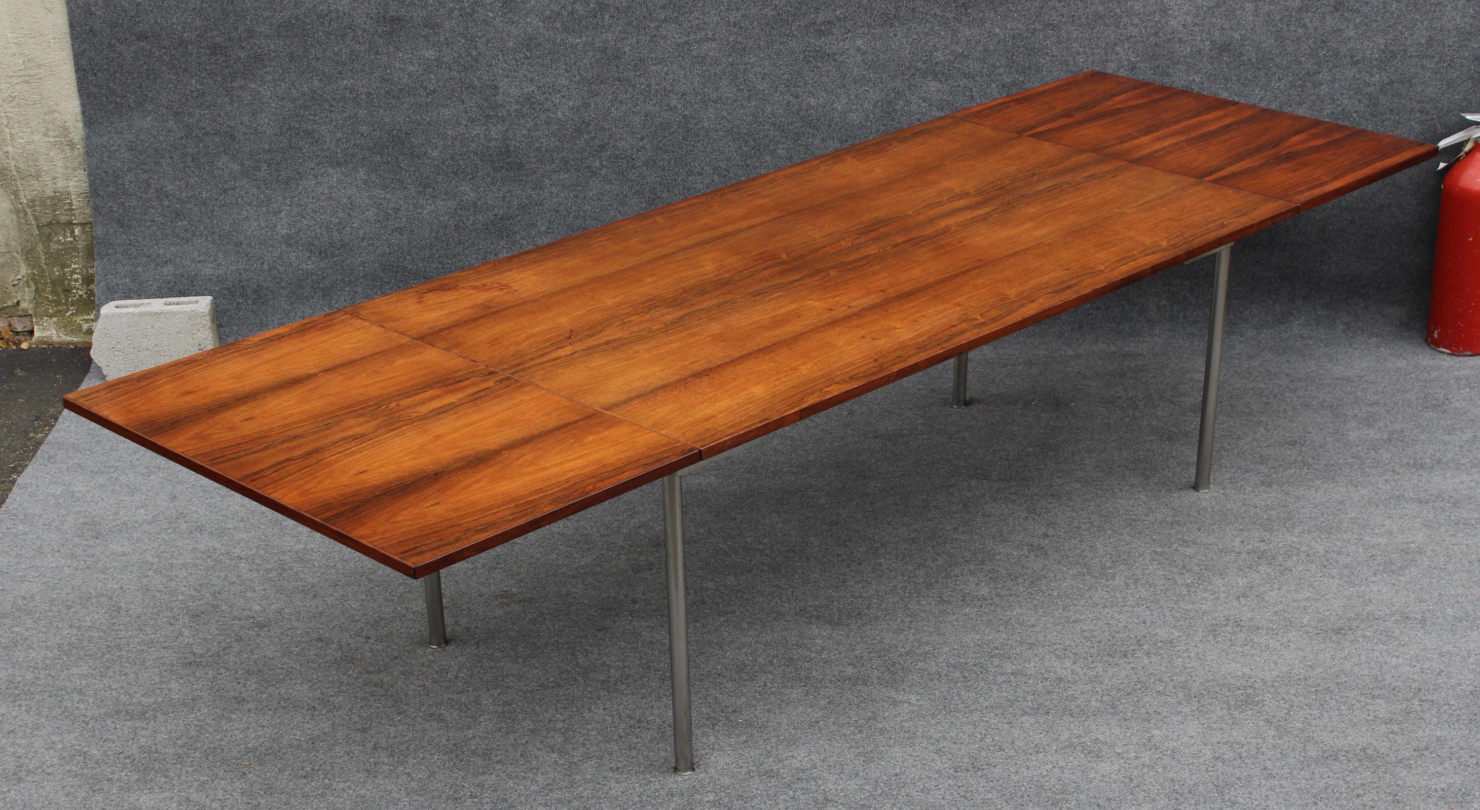 Danish Restored Hans J. Wegner for Andreas Tuck AT-319 Drop-Leaf Rosewood Dining Table For Sale