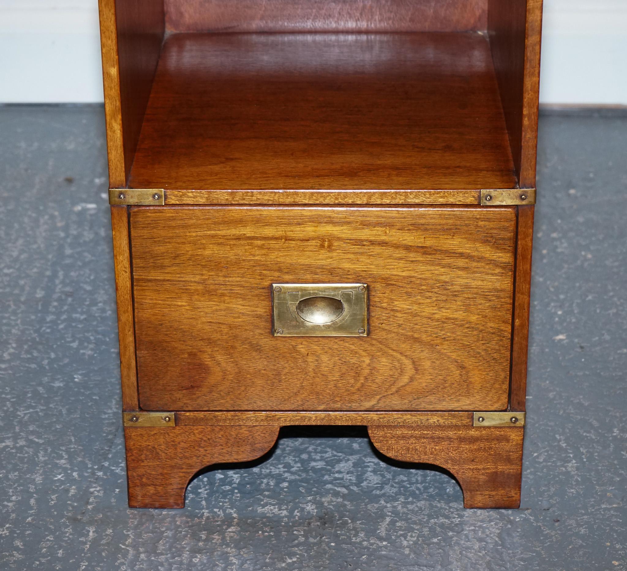 RESTORED HARRODS KENNEDY BEDSIDE NiGHTSTAND SIDE LAMP TABLE In Good Condition For Sale In Pulborough, GB