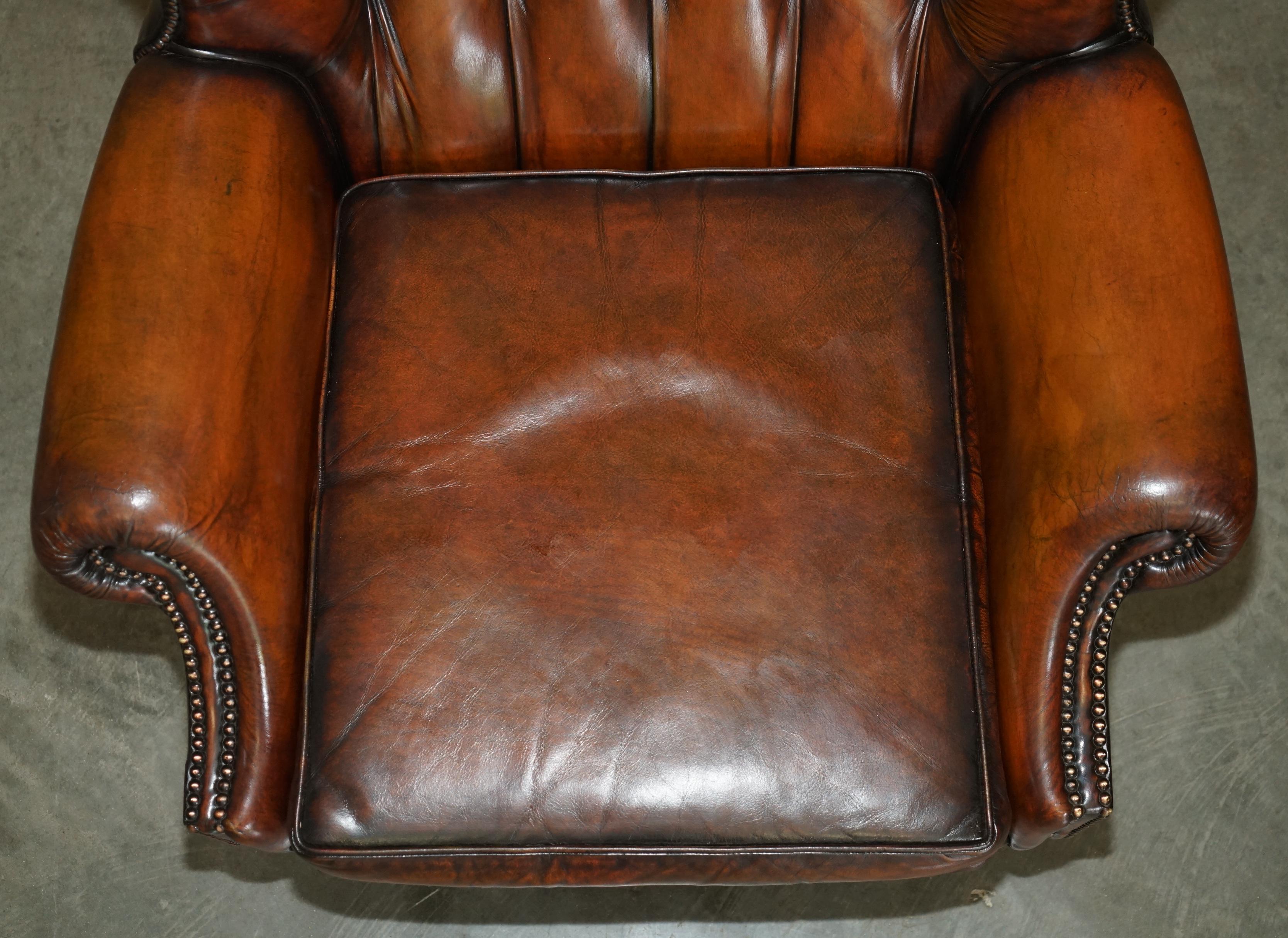 20th Century RESTORED HARRODS LONDON CHESTERFiELD TUFTED BROWN LEATHER SWIVEL LOUNGE ARMCHAIR