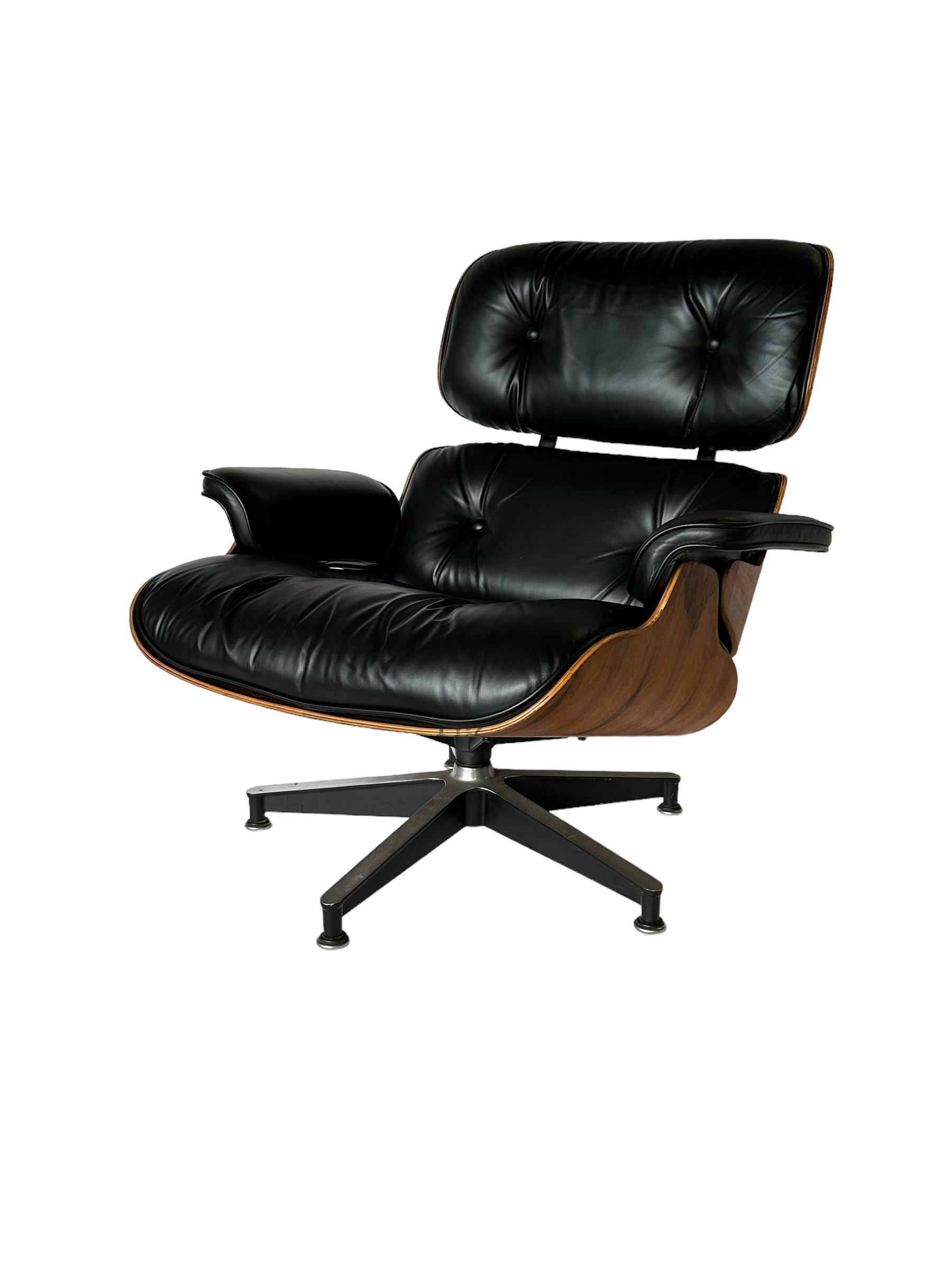 Restored Herman Miller Eames Lounge and Ottoman 5