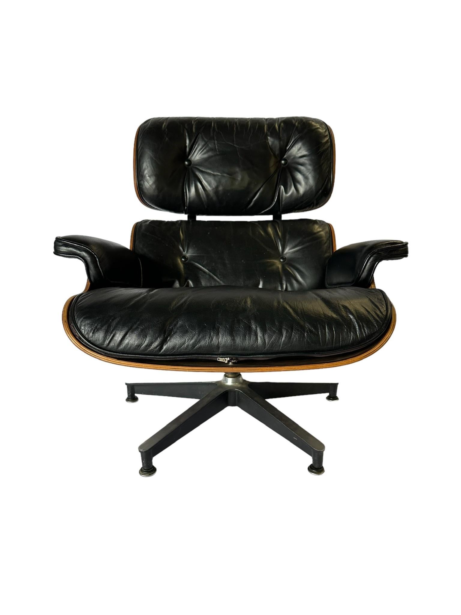 Restored Herman Miller Eames Lounge Chair and Ottoman 7