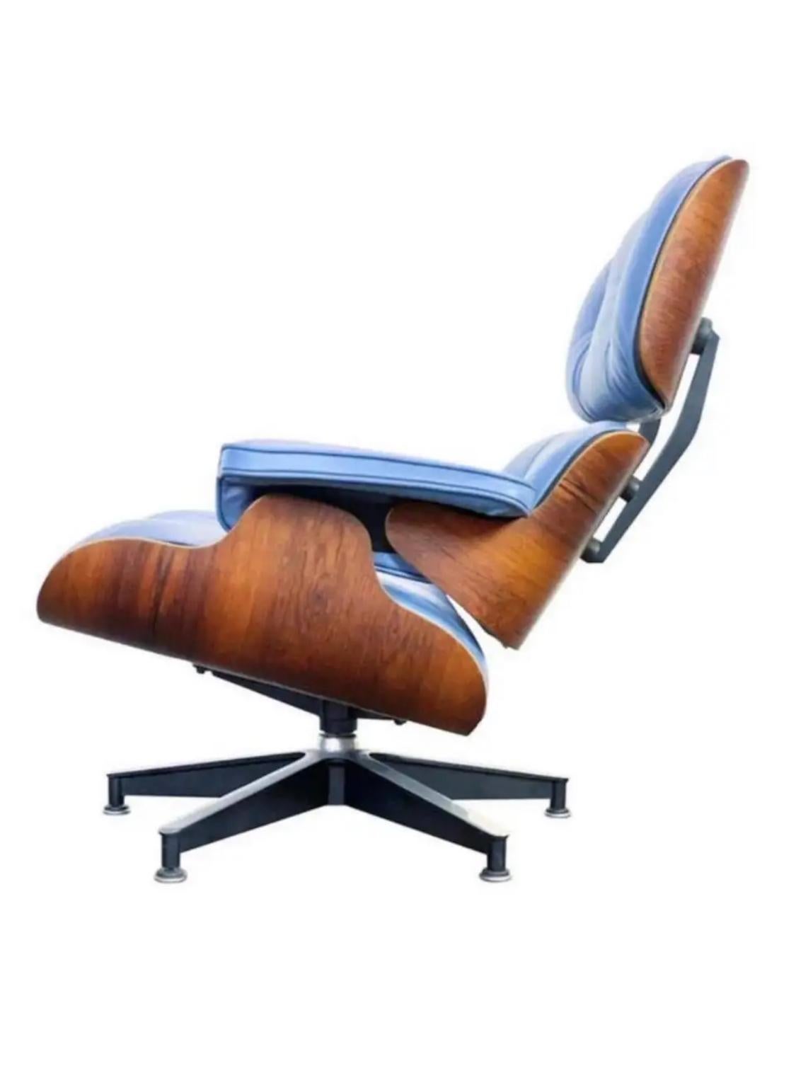 Restored Herman Miller Eames Lounge Chair with Custom Blue Leather For Sale 2
