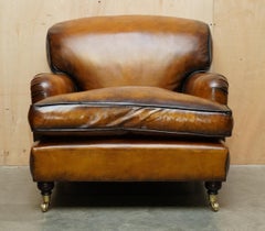 RESTORED HOWARD & SON'S STYLE SIGNATURE SCROLL ARM STYLE BROWN LEATHER ARMCHAiR