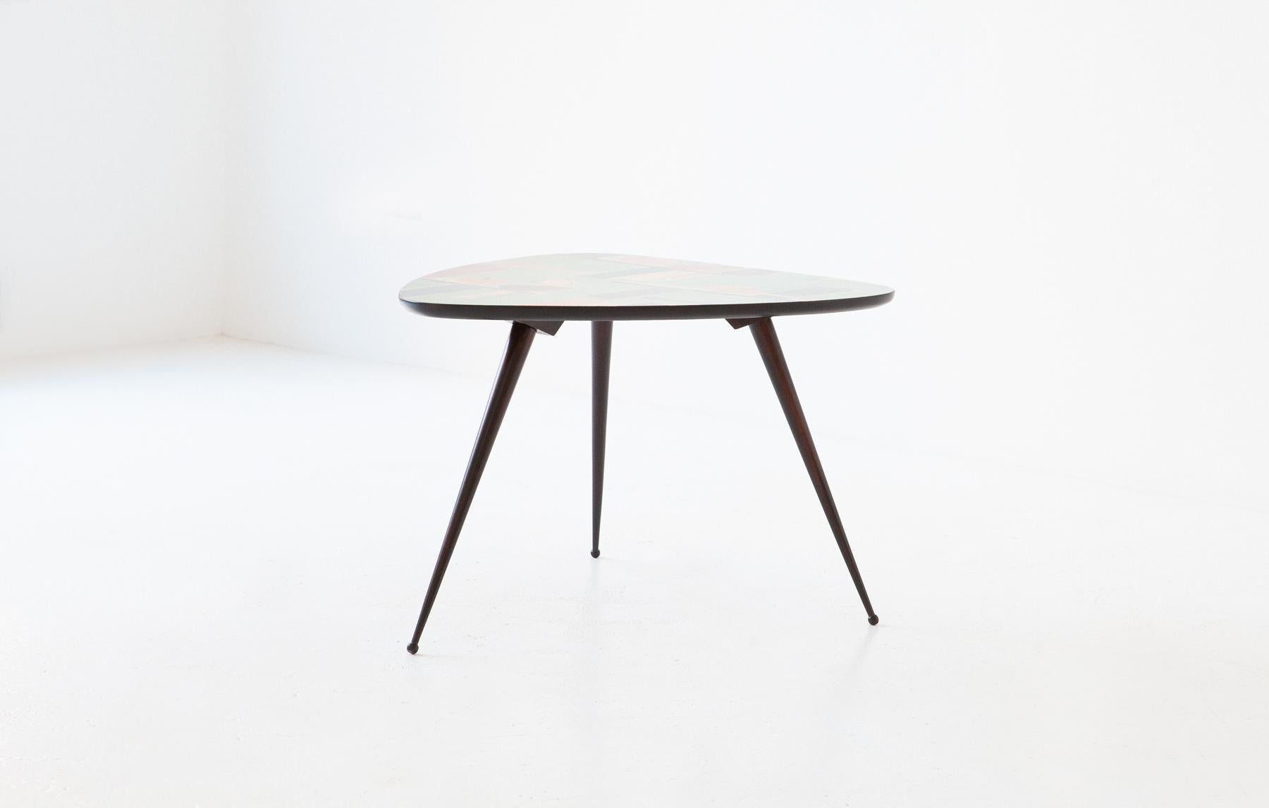 Restored Italian Mid-Century Modern Triangular Coffee Table, 1950s 2