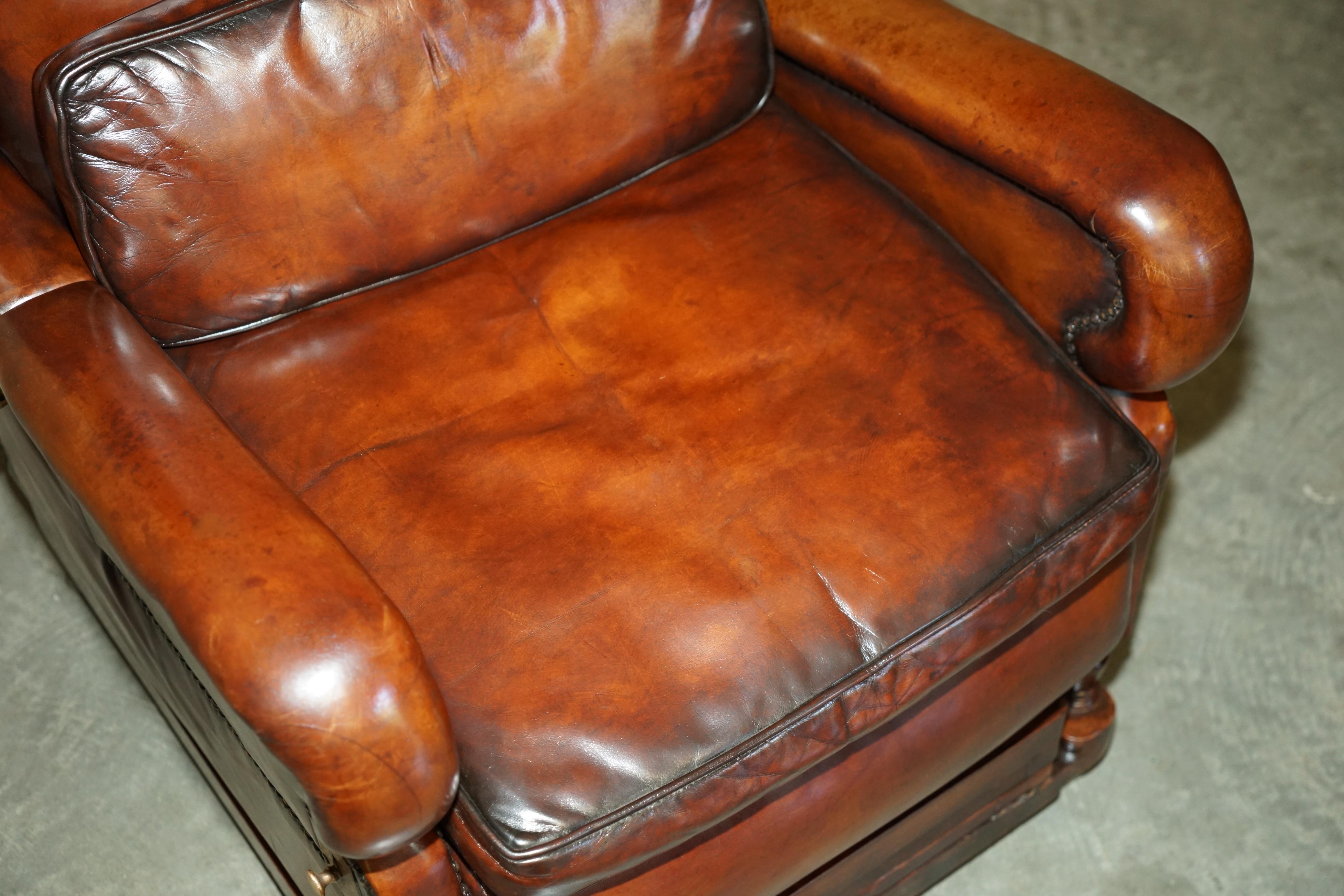 Restauré J Foot & Son Fauteuil relax réglable en cuir Brown teinté à la main Bon état - En vente à West Sussex, Pulborough