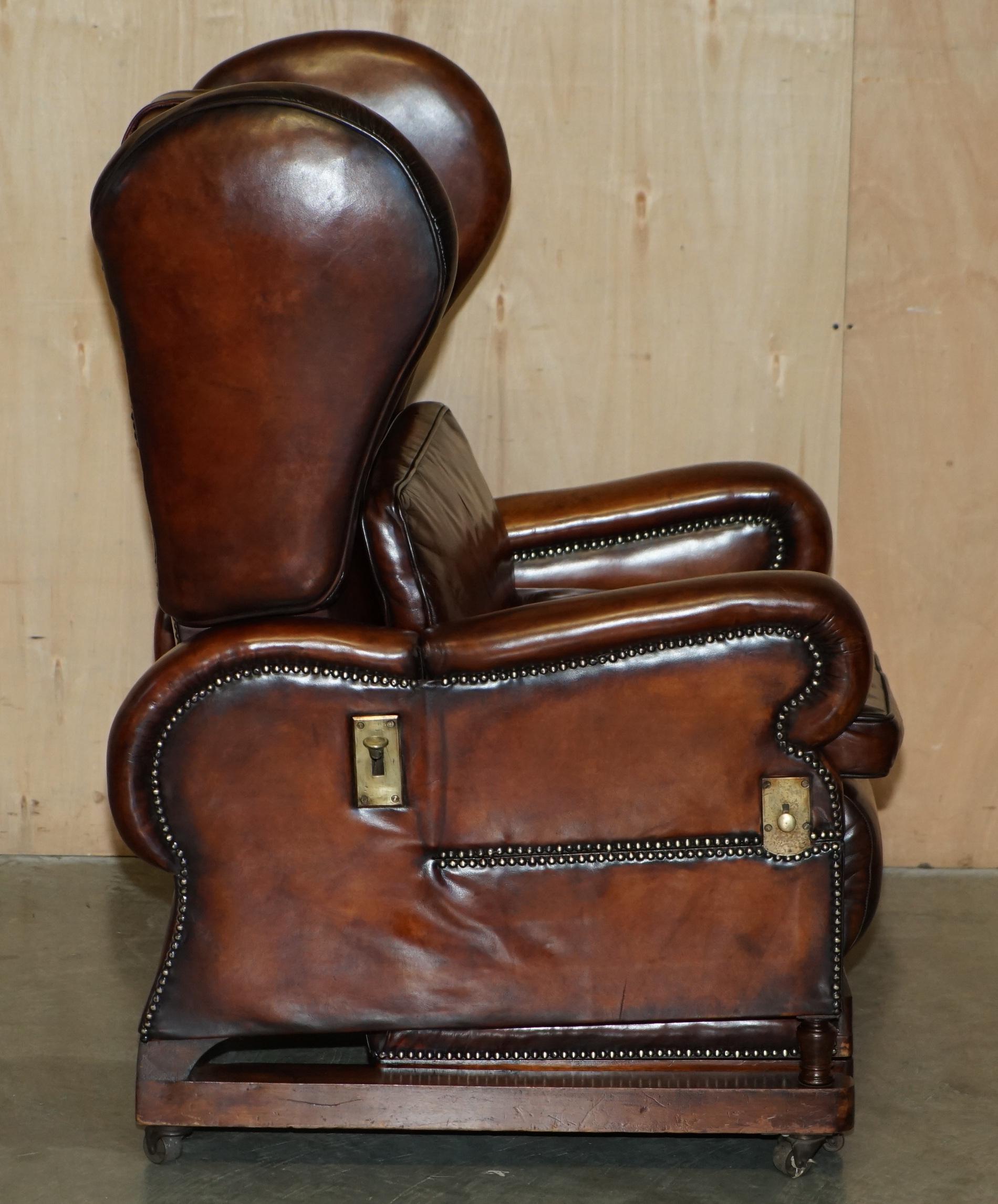 Restauré J Foot & Son Fauteuil relax réglable en cuir Brown teinté à la main en vente 1