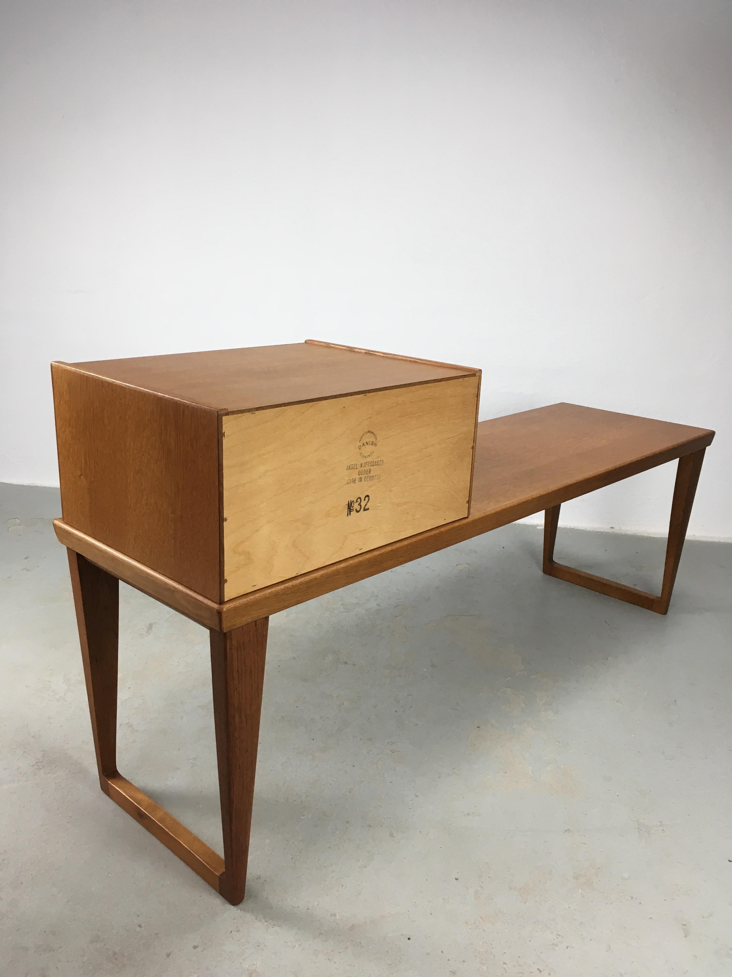 Restored and Refinished Kai Kristiansen Oak Side Table with Chest of Drawers For Sale 2