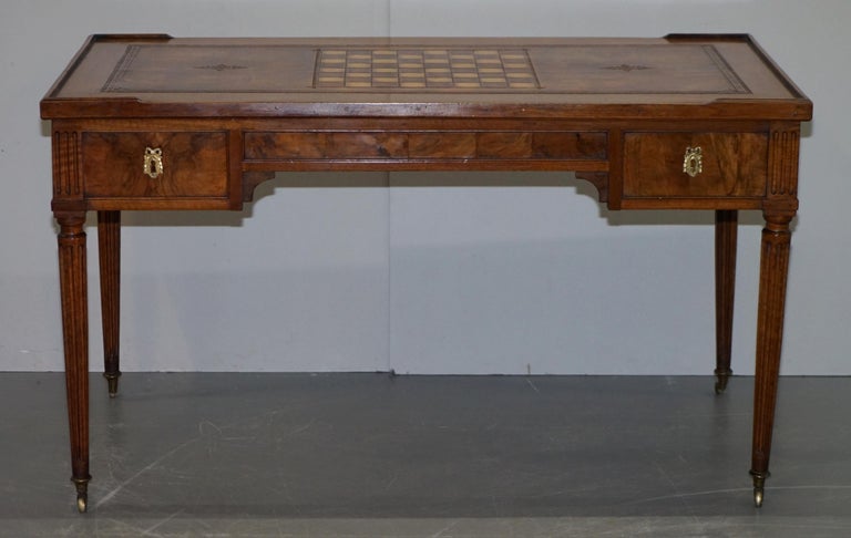 Restored Louis XVI 18th Century Hardwood Walnut Leather Tric Trac Games Table For Sale 5