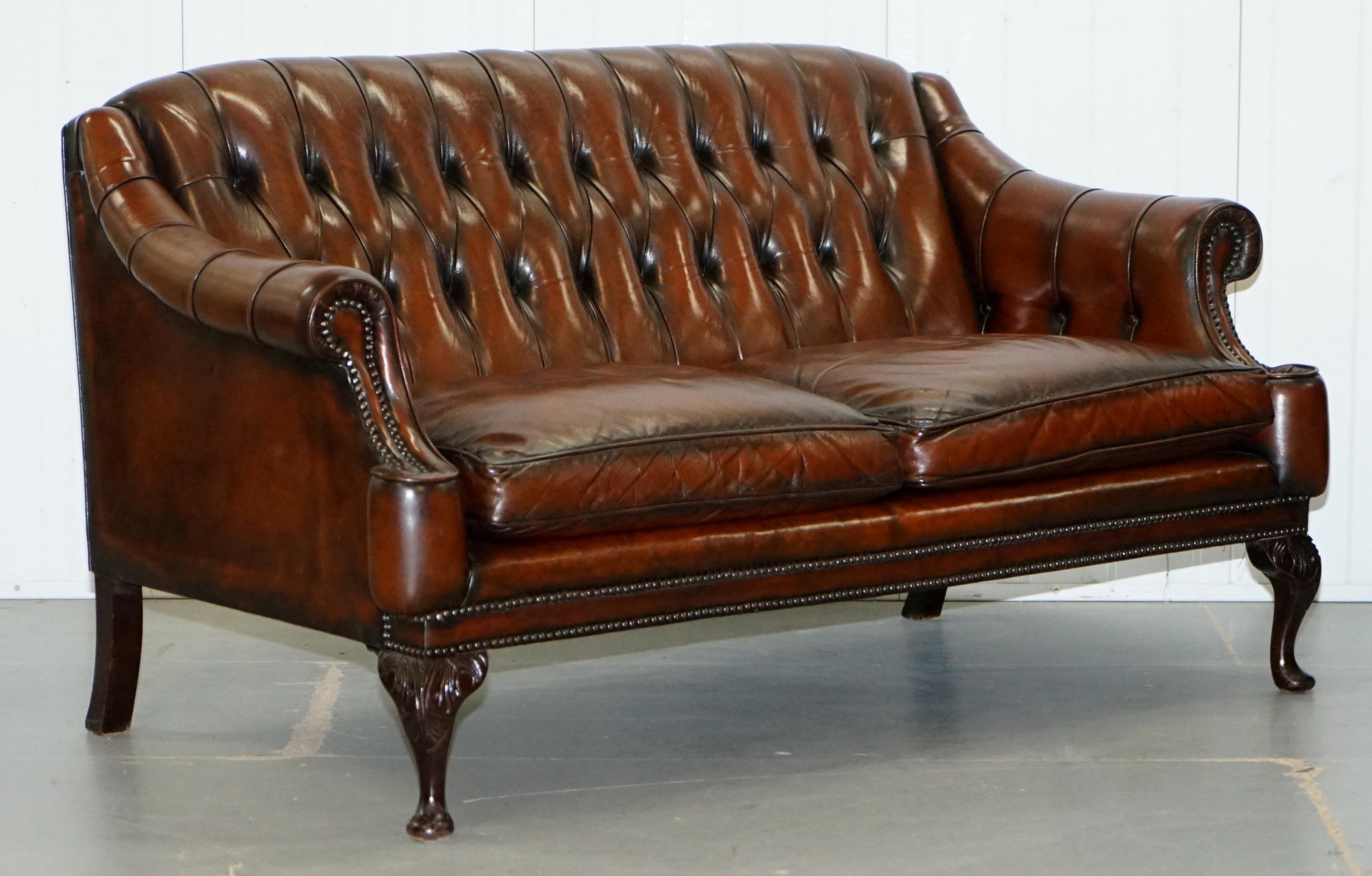 We are delighted to offer for salethis stunning pair of very rare mid-century Lutyen’s Viceroy style Chesterfield hand dyed cigar brown leather sofas with soft feather filled cushions

A very rare model suite, originally made by Lutyen’s in the