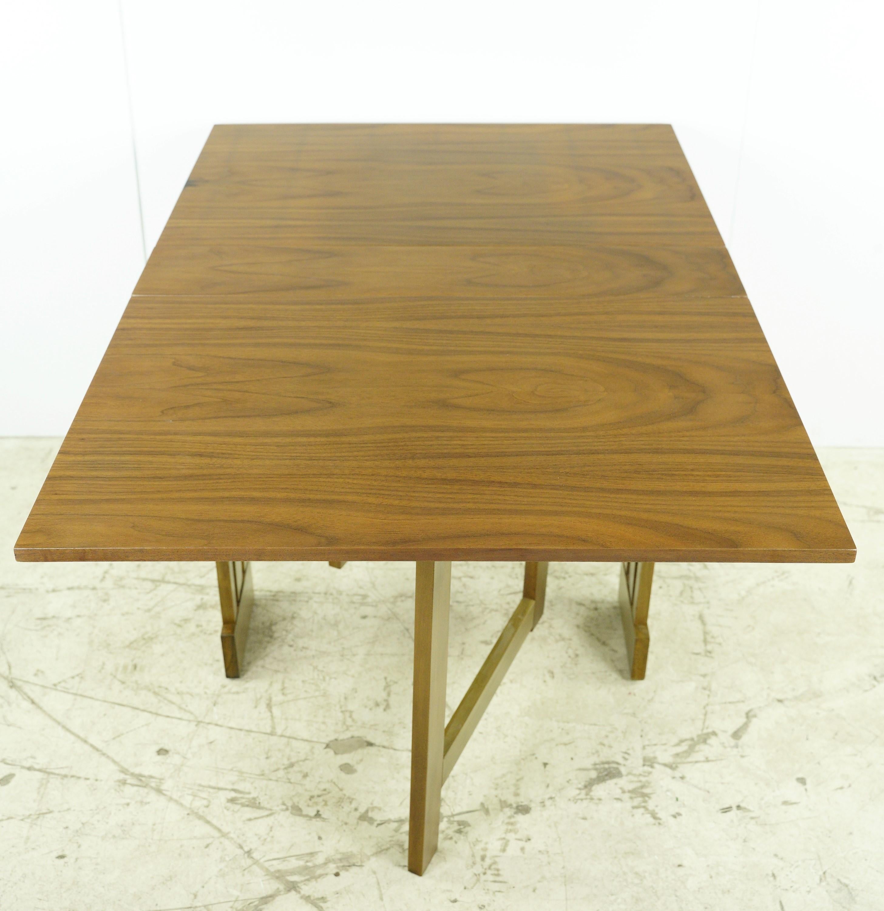 Restored Maple Drop Leaf Fold Up Dining Room Table For Sale 7