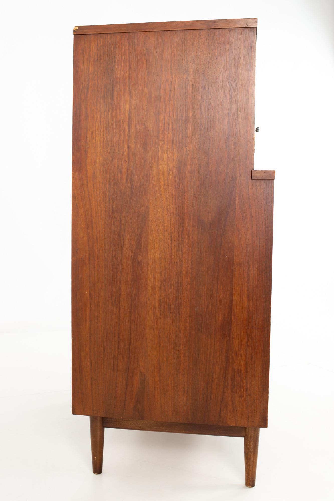 Late 20th Century Restored Merton Gershun for American, Martinsville Mid Century Dresser