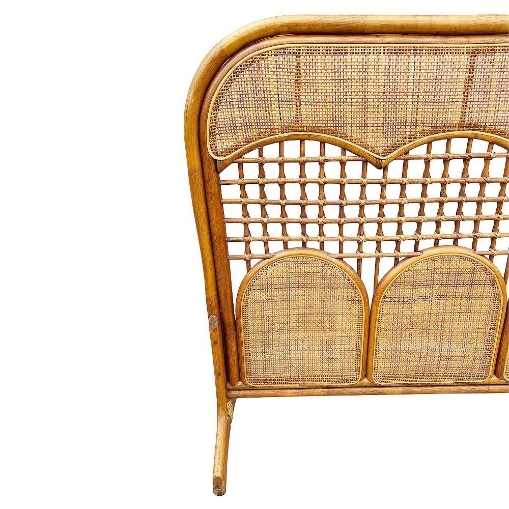 Restored Mid-centry Rattan & Woven Wicker Fireplace Screen In Excellent Condition In Van Nuys, CA