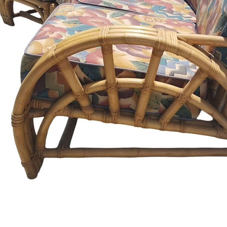 Canapé d'angle sectionnel restauré mi-siècle en rotin à 3 brins avec bras demi-lune en vente 2