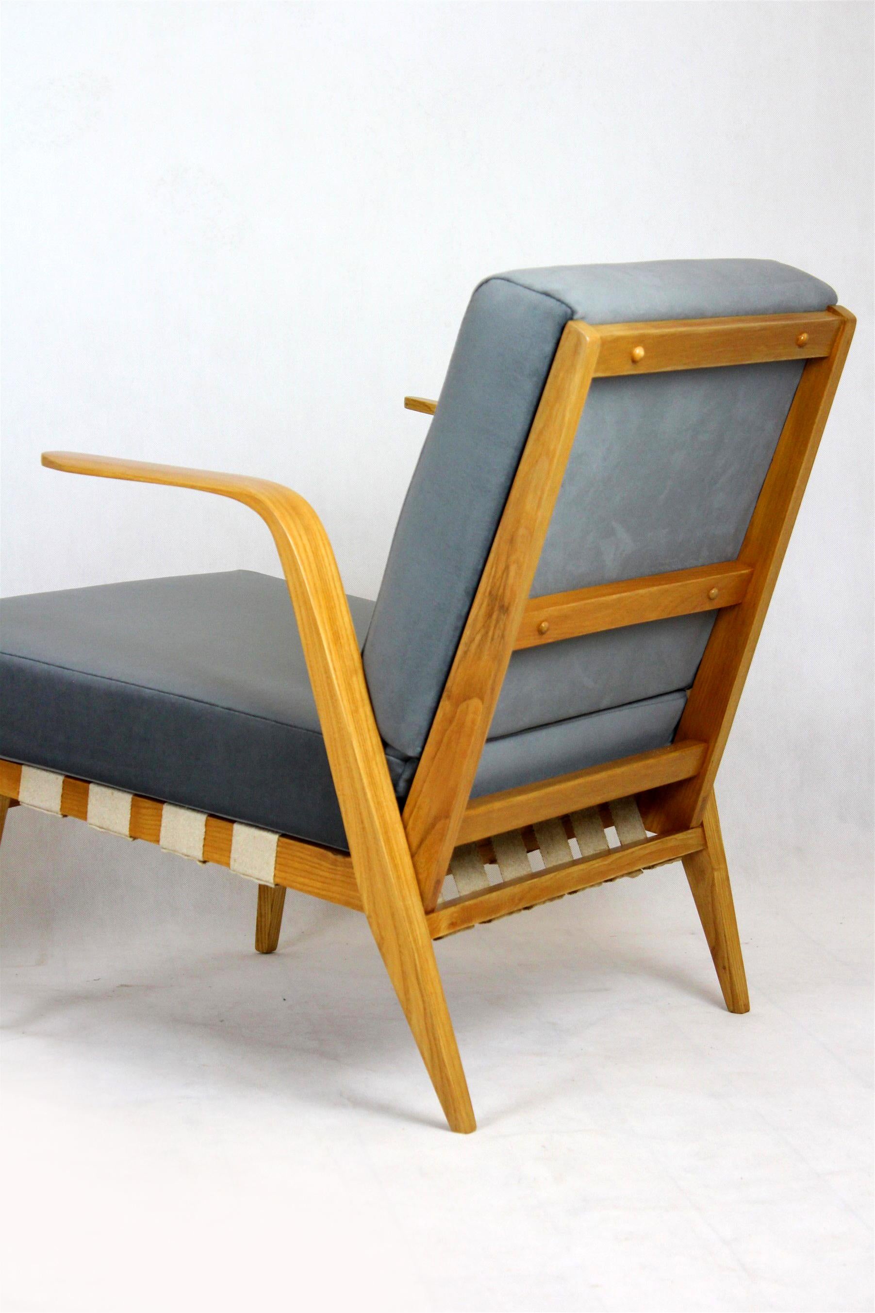 Restored Mid-Century Bentwood Armchairs from Druzstvo, 1962, Set of 2 For Sale 12