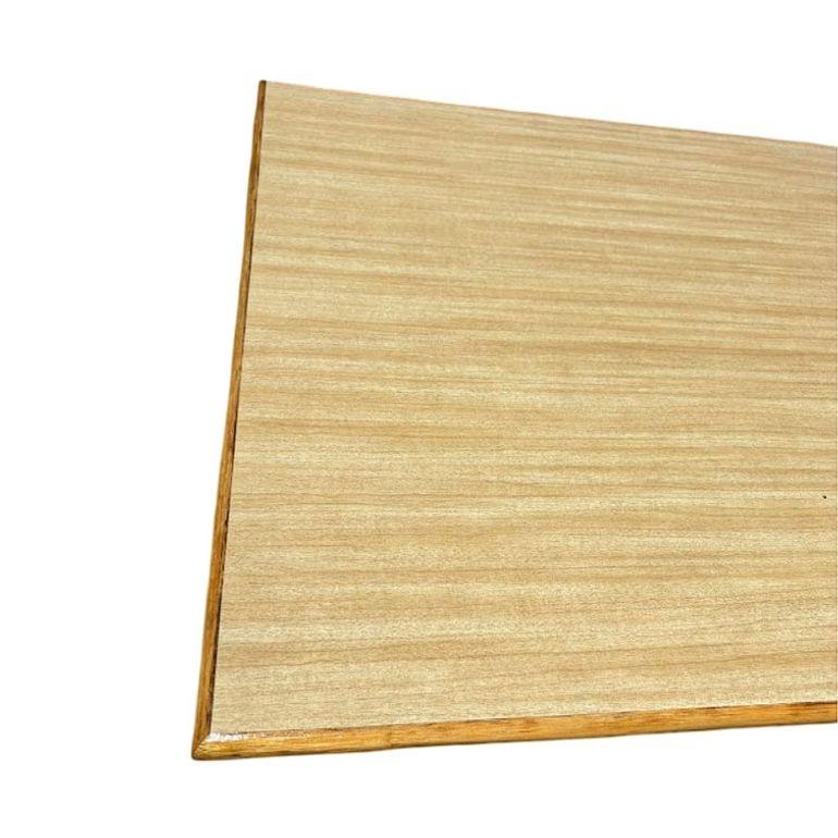 Mesa de comedor de ratán rubio restaurada de mediados de siglo con hoja articulada extensible en Excelente estado para la venta en Van Nuys, CA