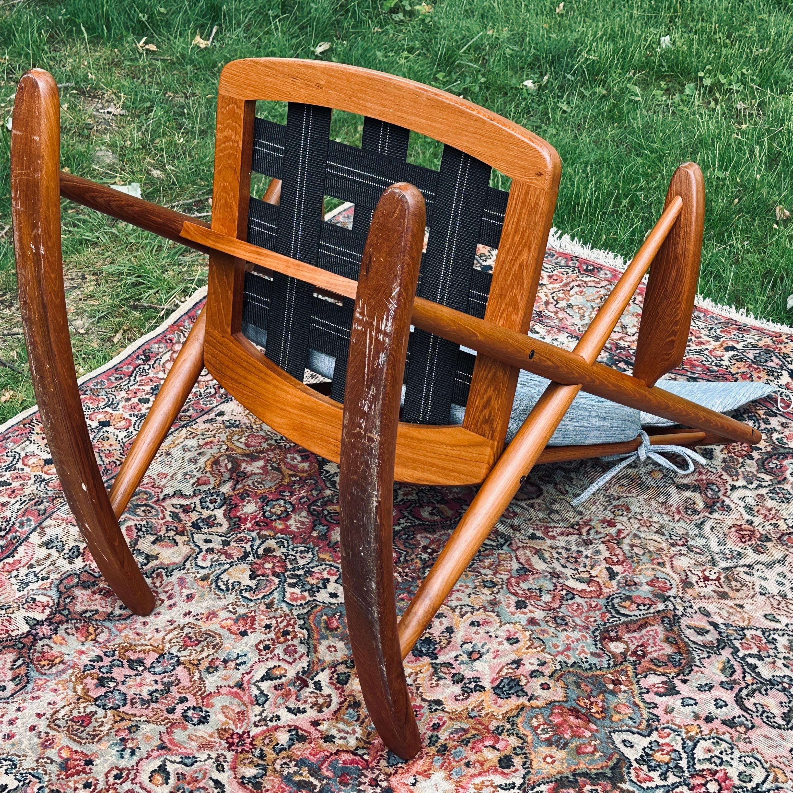 Restored Mid-Century Danish Modern Teak Rocker Rocking Chair For Sale 6