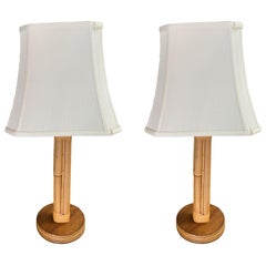 Restaurierte achtsträngige Rattan-Tischlampe mit Ständern aus der Mitte des Jahrhunderts, Paar