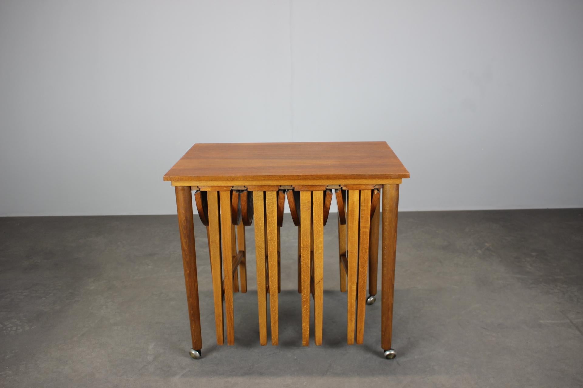Restored Mid-Century Folding Table and Stools by Poul Hundevad, Denmark, 1960s For Sale 3
