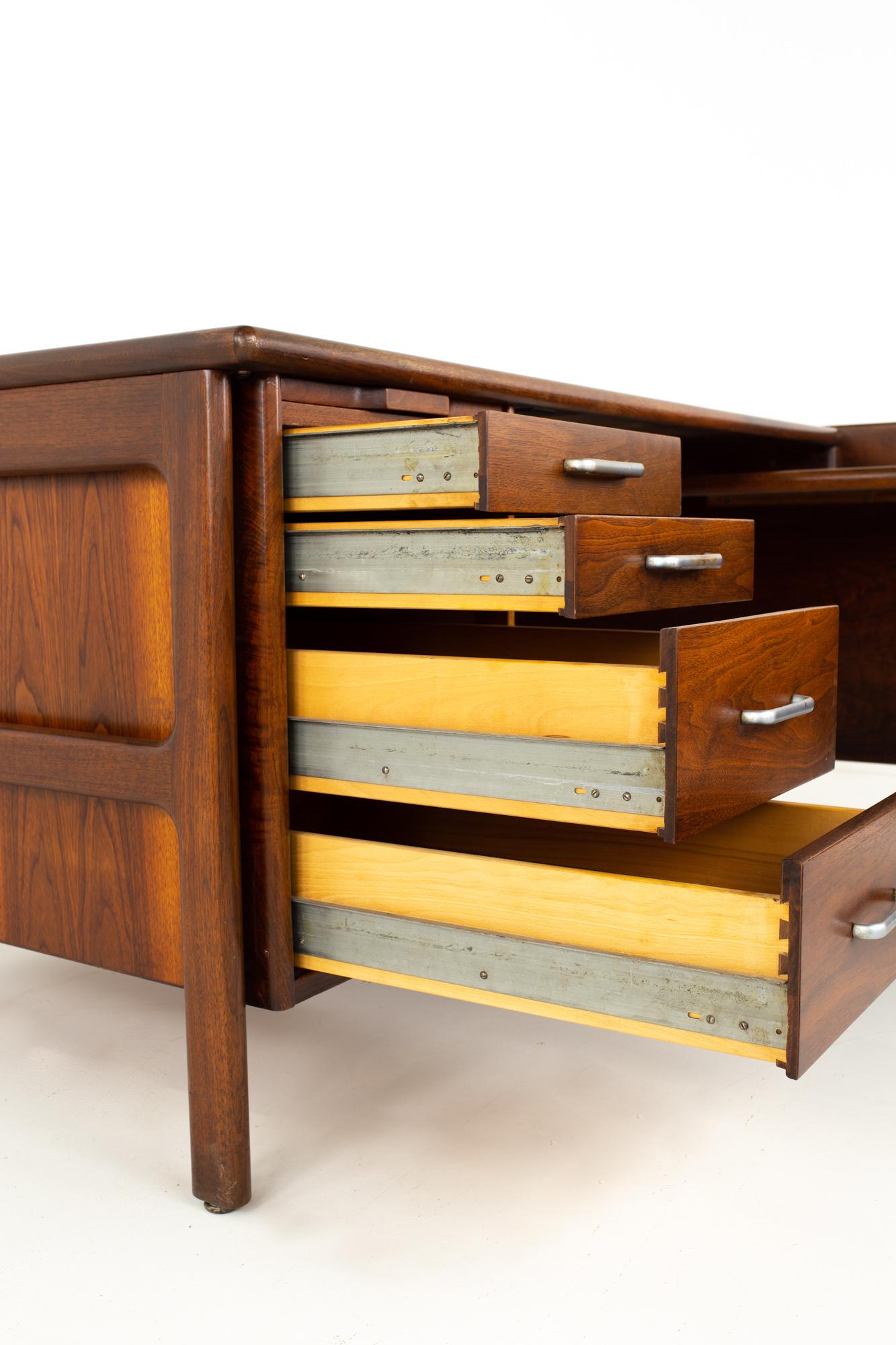 Restored Mid Century L Shaped Desk with Caned Back 2