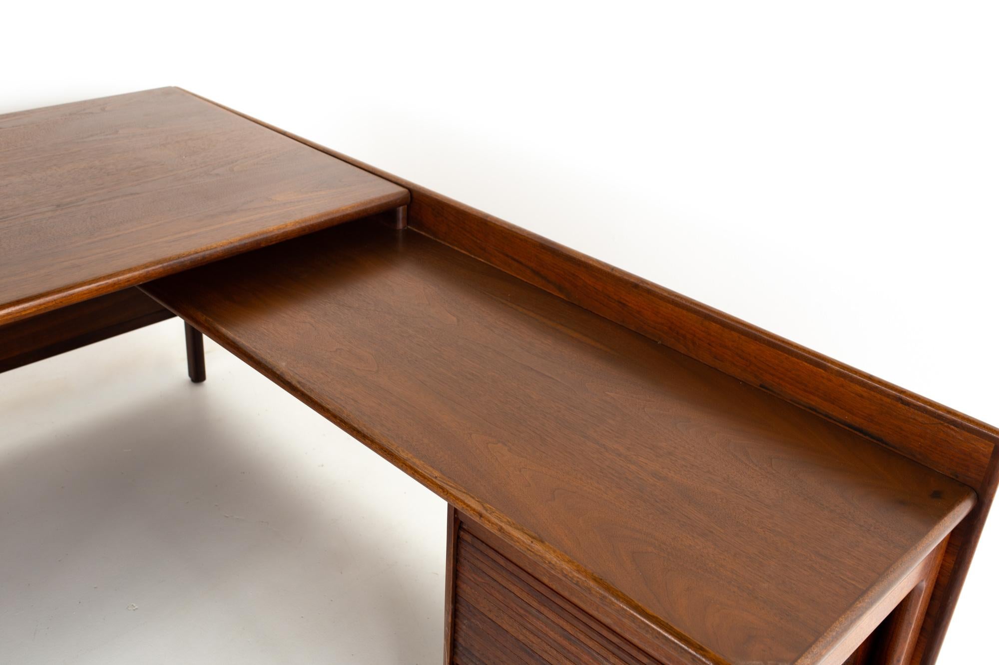 Late 20th Century Restored Mid Century L Shaped Desk with Caned Back