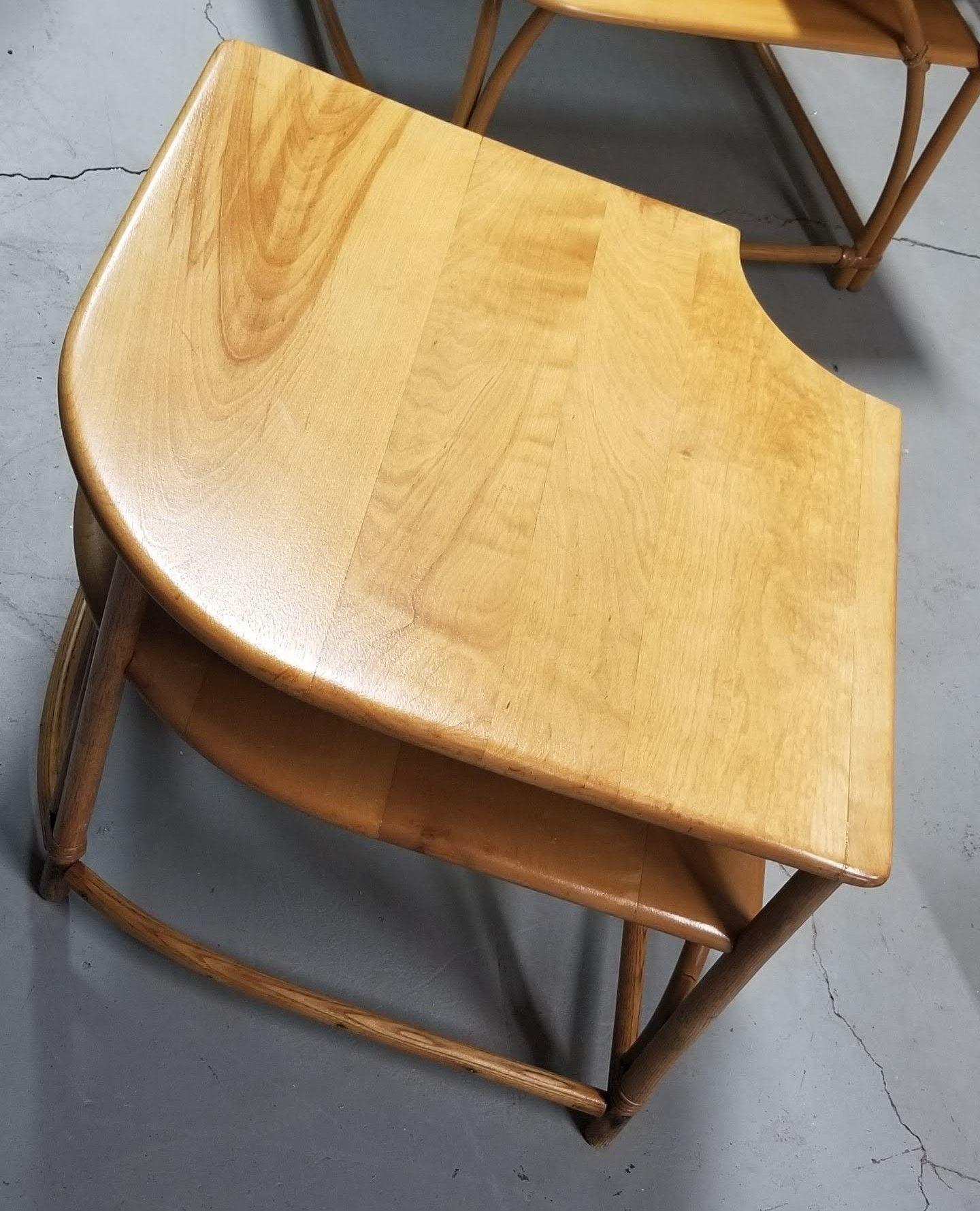 Restored Mid Century Maple and Faux Rattan Corner Table by Heywood Wakefield For Sale 2