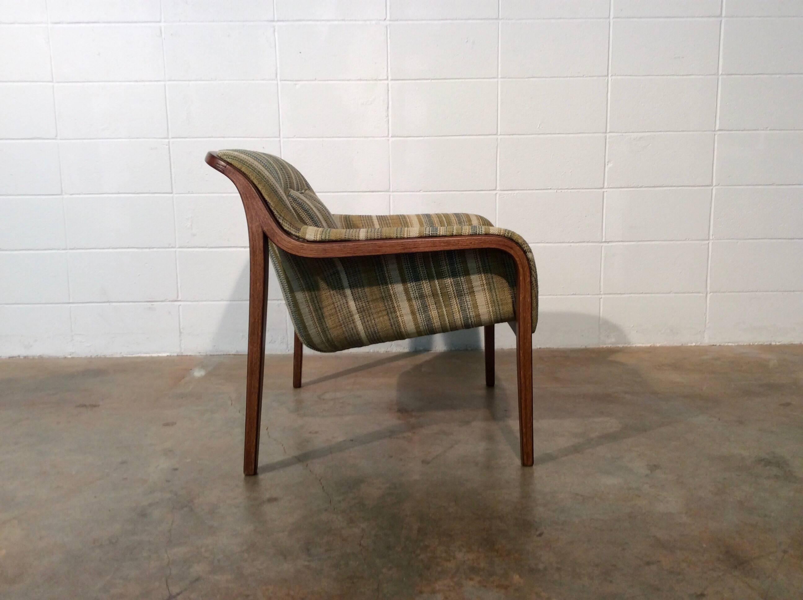 Restored Mid-Century Modern Bent Wood Lounge Chair, Bill Stephens for Knoll In Excellent Condition In Marietta, GA