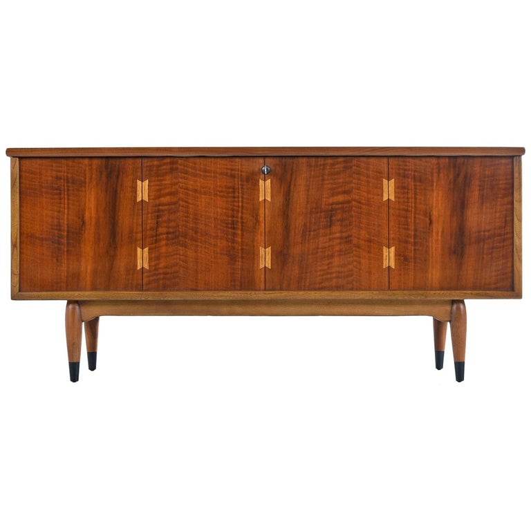 Restored MidCentury Modern Lane Acclaim Cedar Chest at 1stDibs