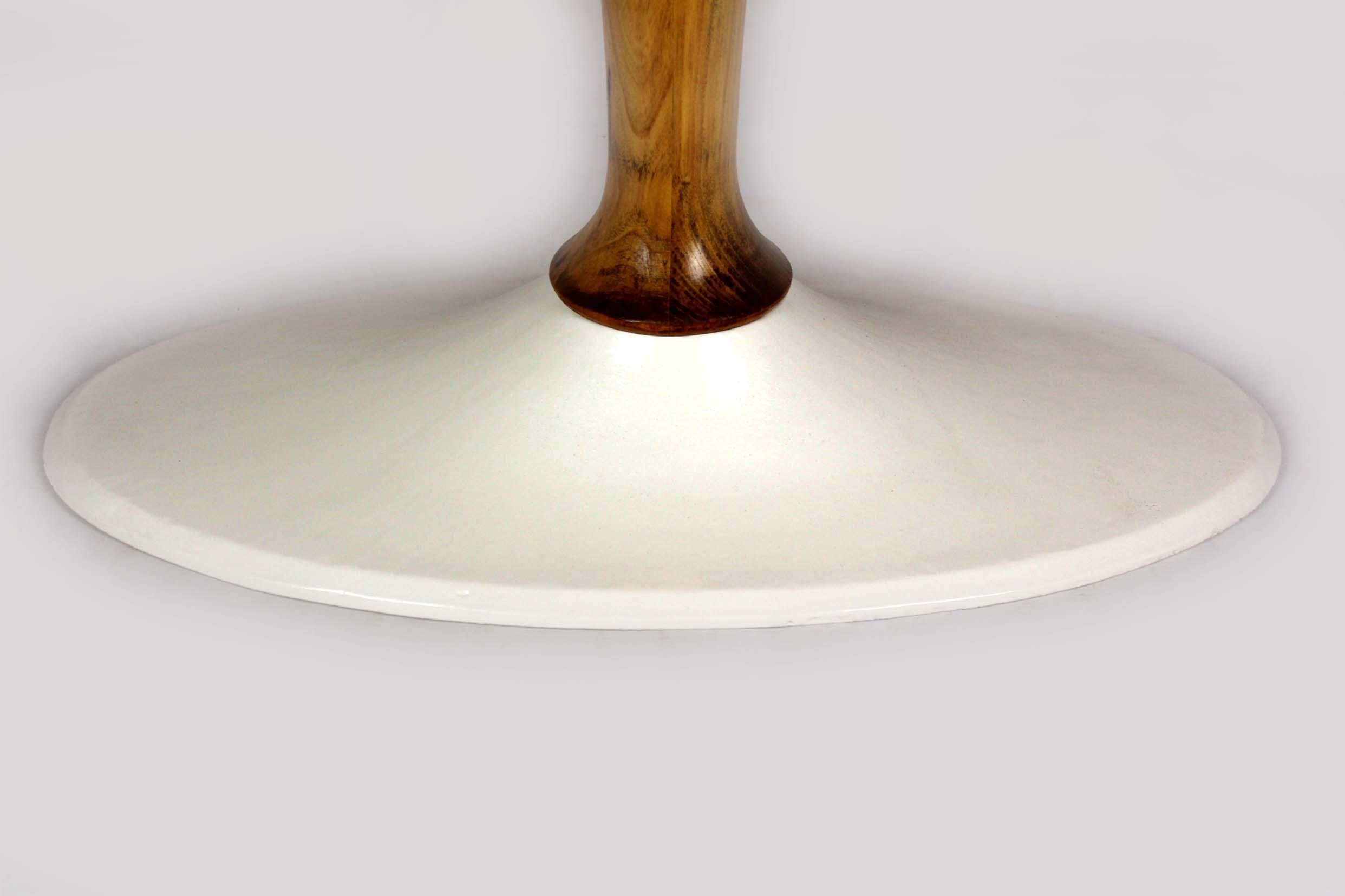 Restored Mid-Century Modern Oval Walnut Tulip Dining Table by Drevotvar, 1960s For Sale 3