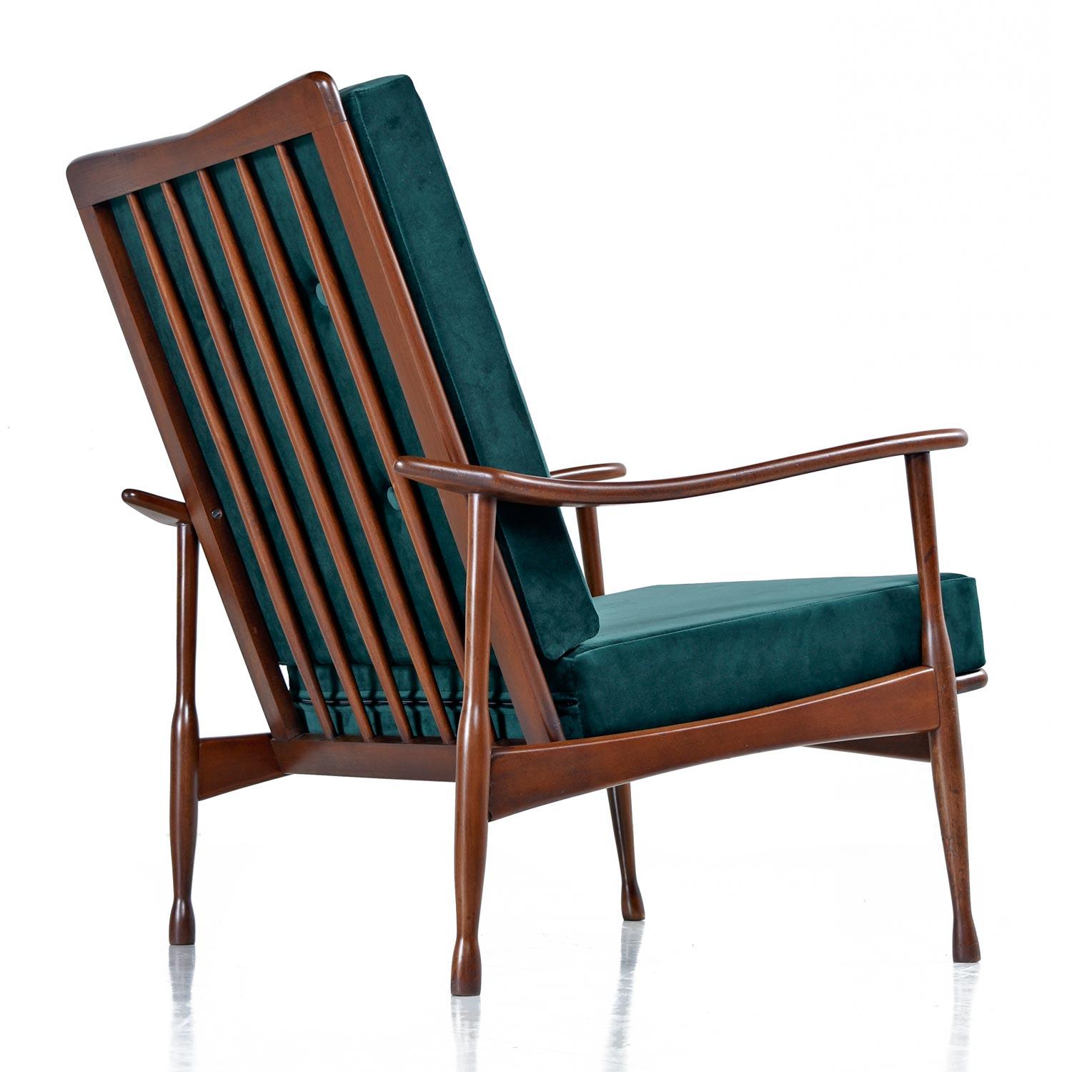 Restored Mid-Century Modern Solid Maple Frame Lounge Chair in Green Velvet In Excellent Condition In Chattanooga, TN