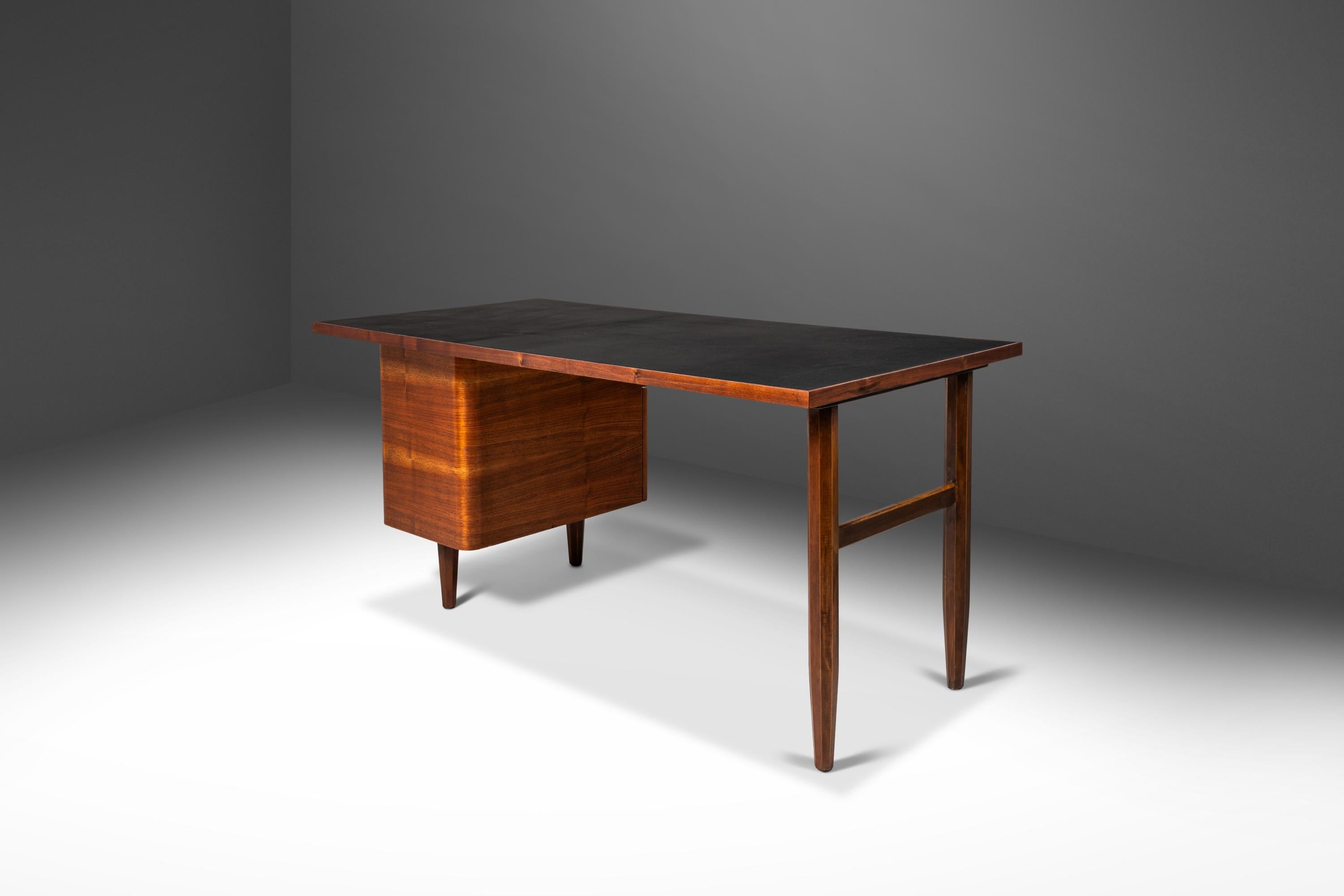 Restored Mid-Century Modern Writers Desk in Walnut with Leather Top, USA, 1960's For Sale 4