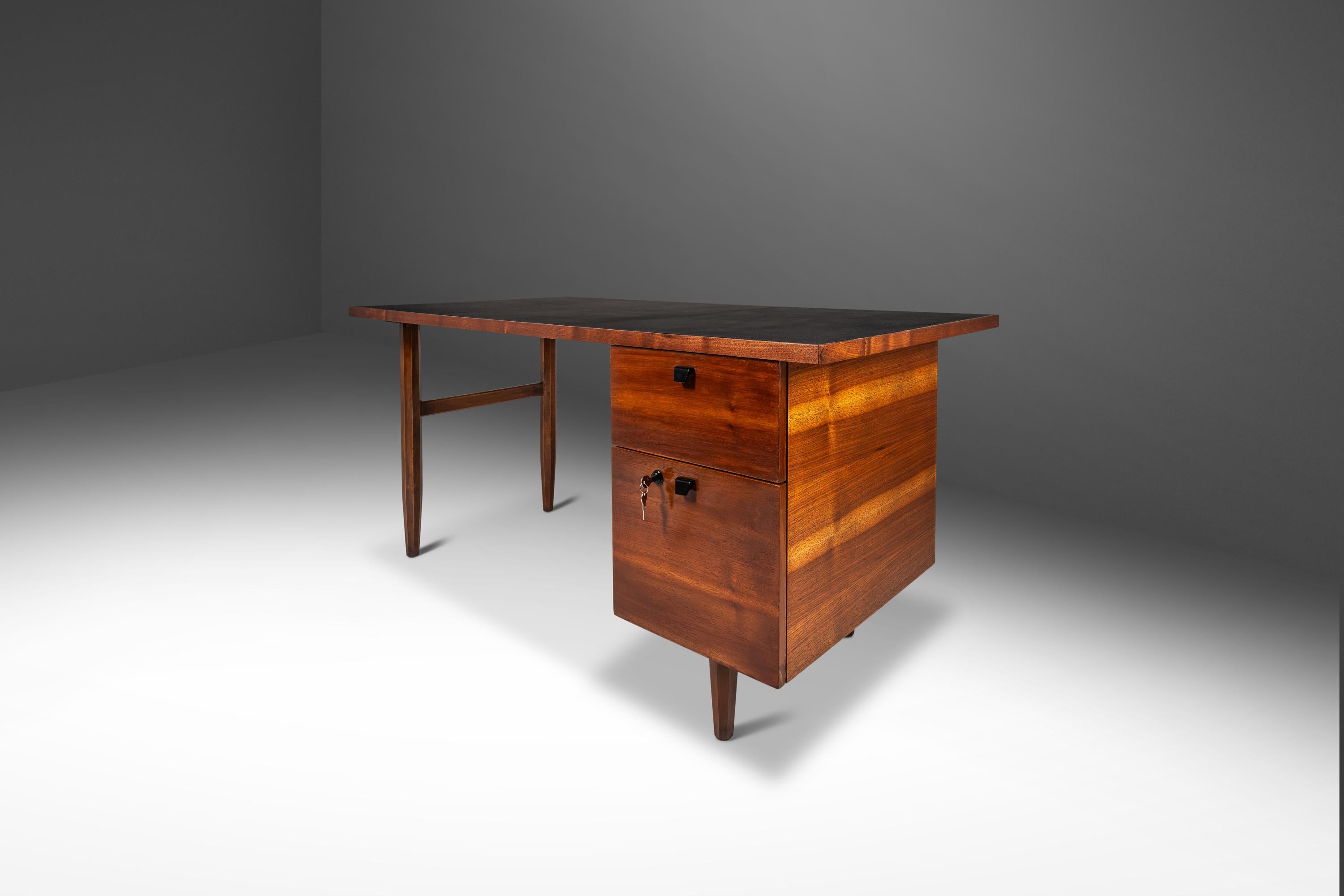 American Restored Mid-Century Modern Writers Desk in Walnut with Leather Top, USA, 1960's For Sale