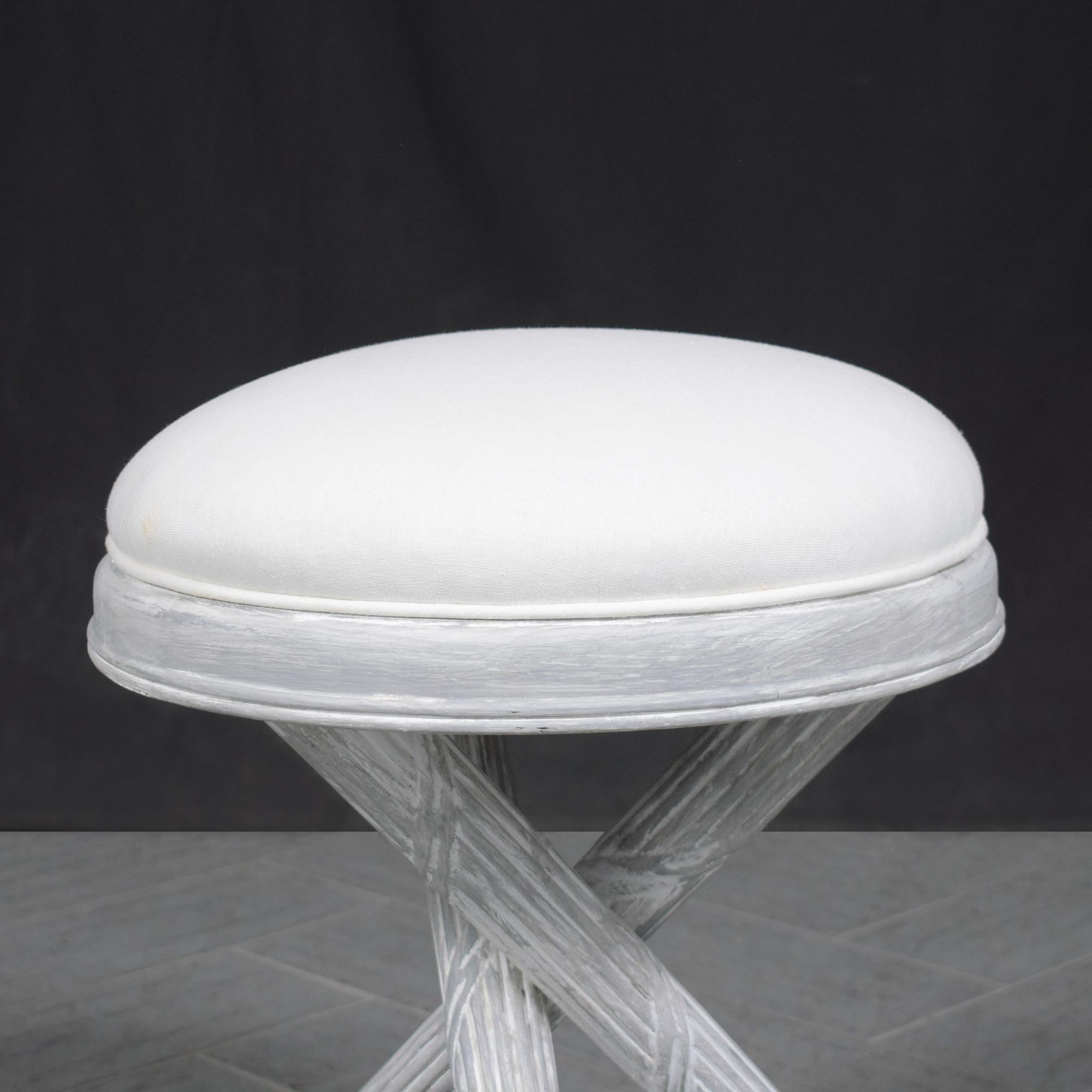 Polyester Restored Mid-Century Modern X-Base Stool in White & Gray with Linen Cushion For Sale