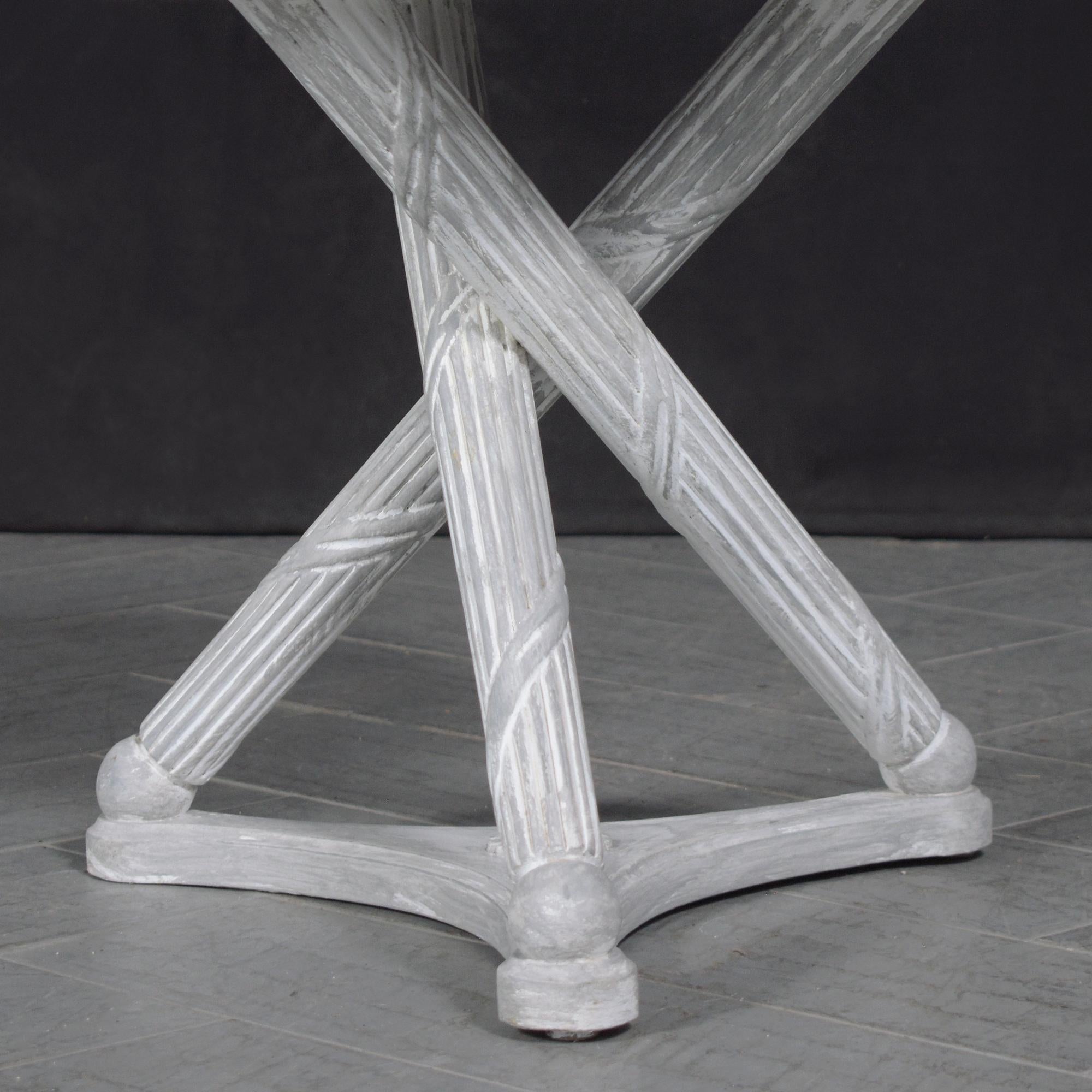 Restaurierter X-Fuß-Hocker mit X-Fuß in Weiß und Grau mit Leinenkissen, Moderne der Mitte des Jahrhunderts im Angebot 1
