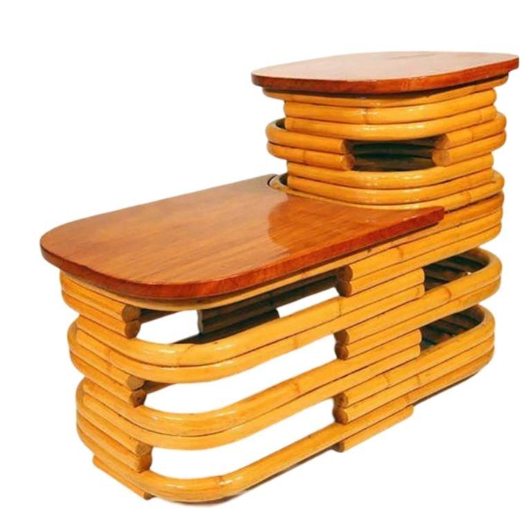 Conjunto de salón restaurado de ratán y caoba de mediados de siglo en venta 2