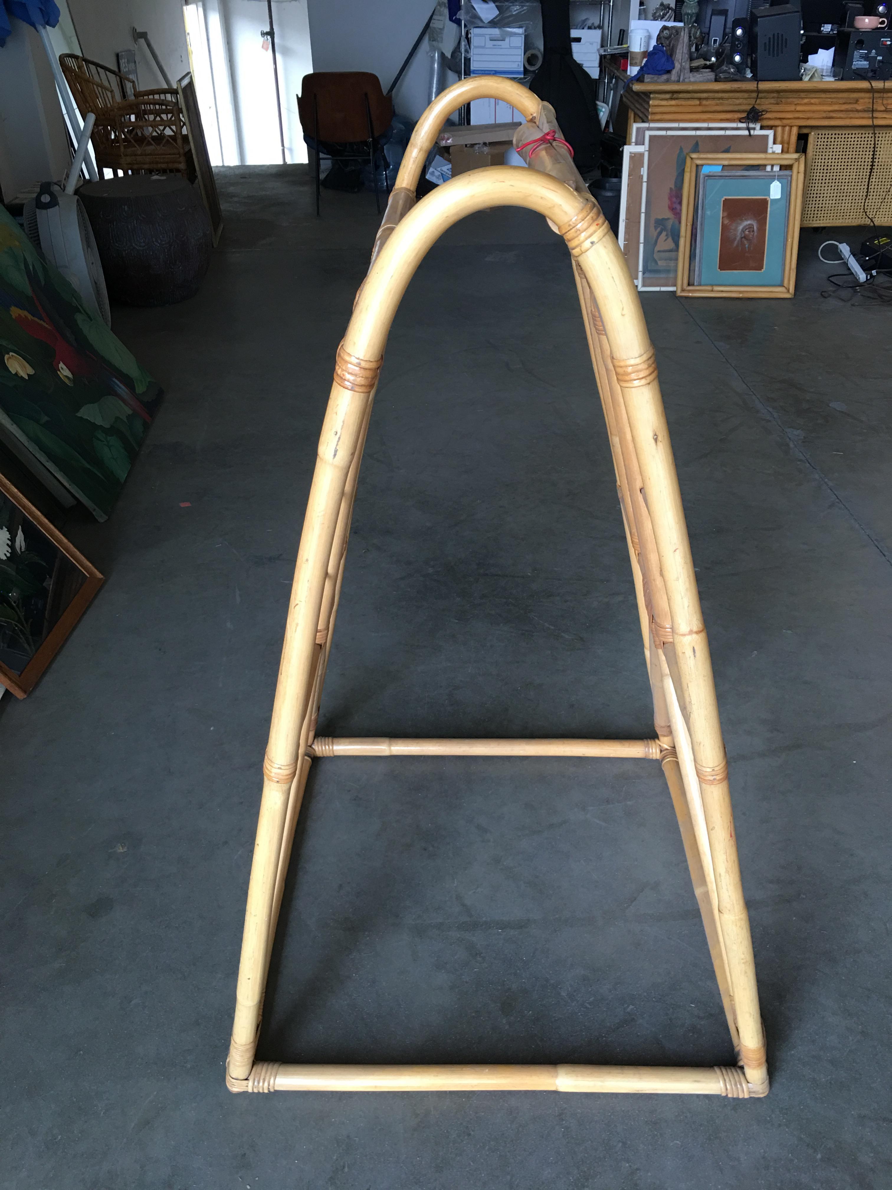 Restored Midcentury Rattan Arched Drying Rack In Distressed Condition For Sale In Van Nuys, CA