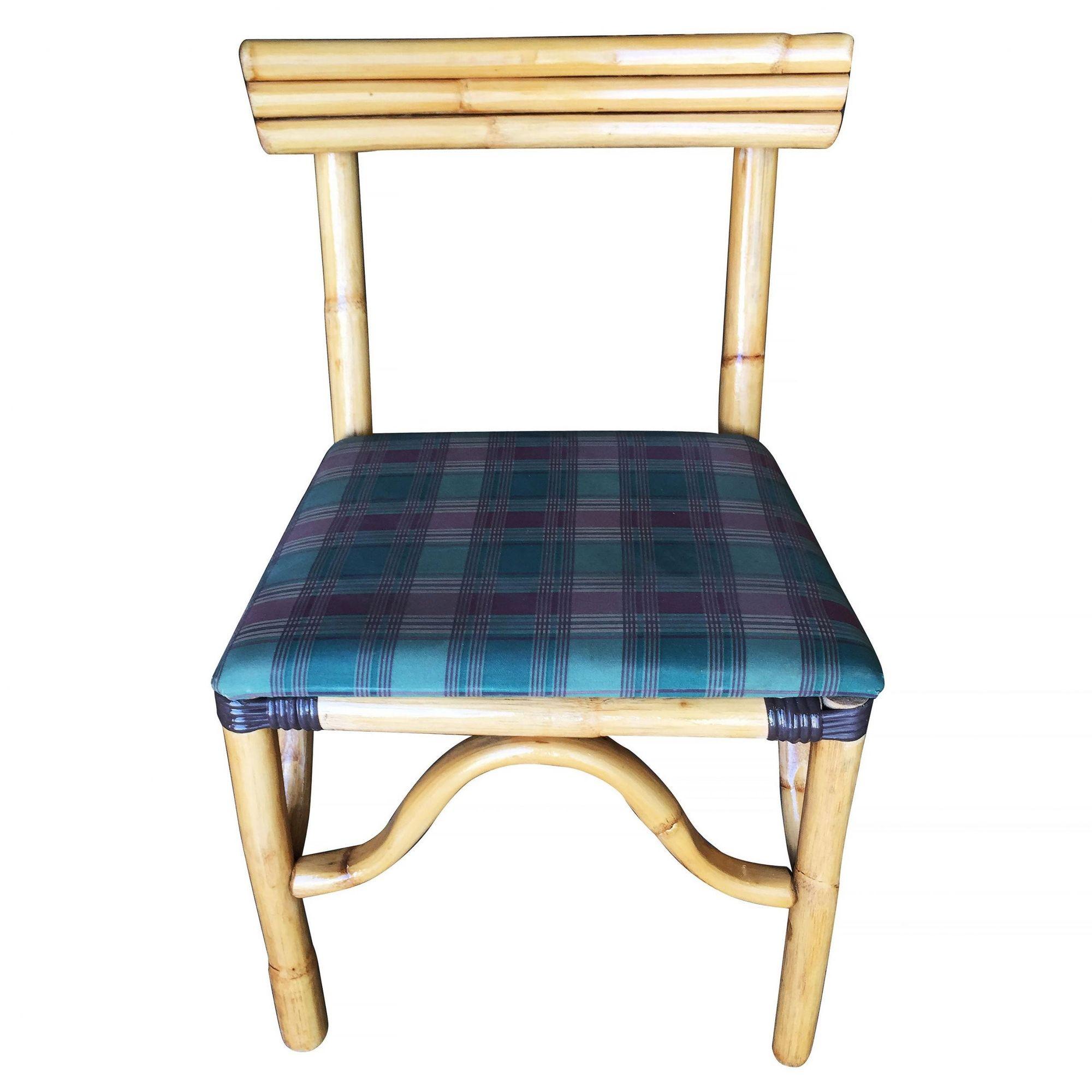 Chaise d'appoint de salle à manger en rotin du milieu du siècle restaurée avec dossier à trois brins, ensemble de 4 Excellent état - En vente à Van Nuys, CA