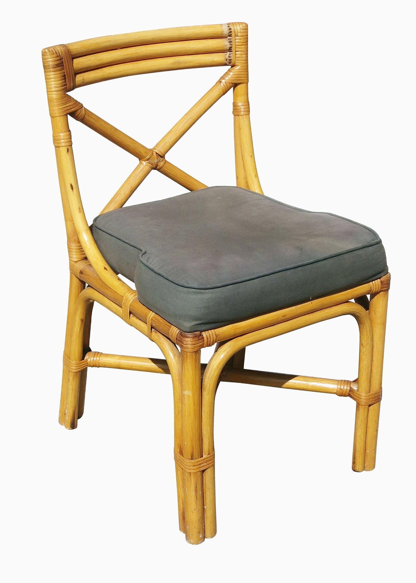 Restaurierter Rattantisch aus der Mitte des Jahrhunderts mit Stühlen, Esstisch-Set im Zustand „Hervorragend“ im Angebot in Van Nuys, CA