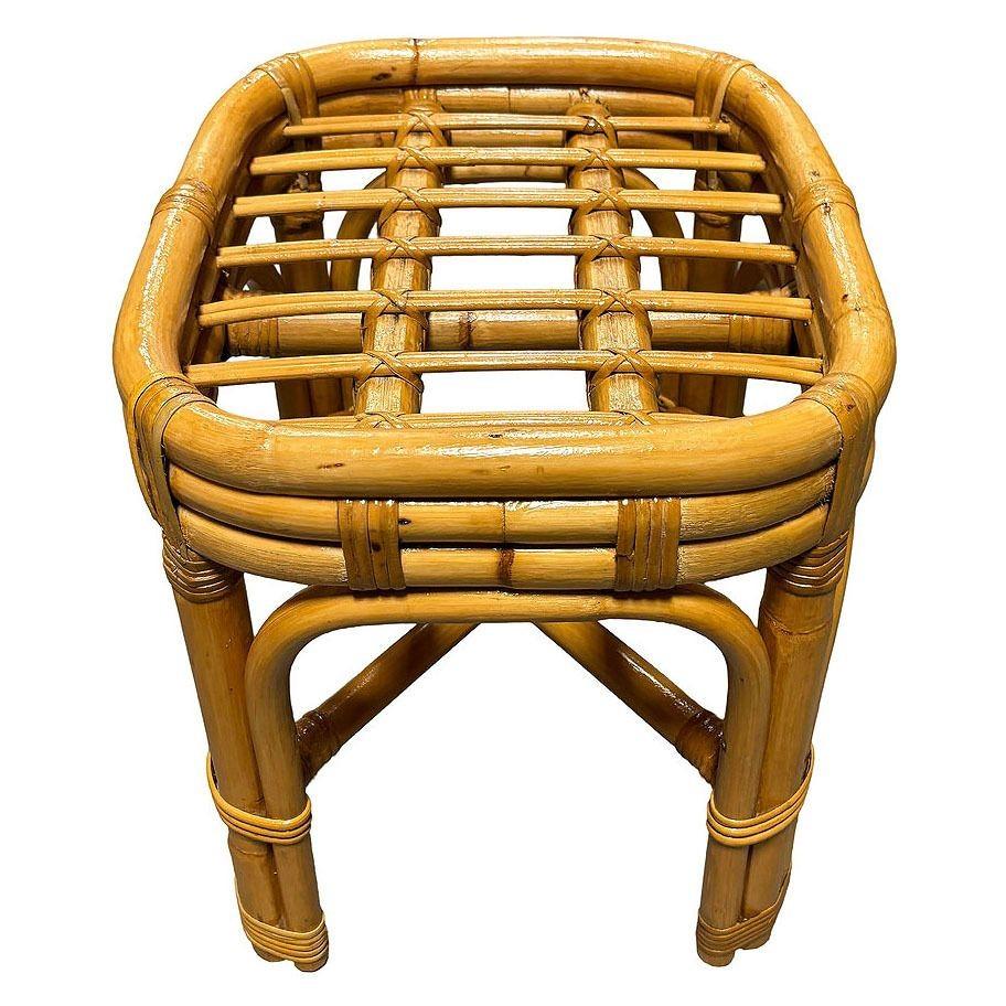 Américain Tabouret de coiffeuse de style mi-siècle restauré en rotin et osier arqué avec tissu palmier en vente