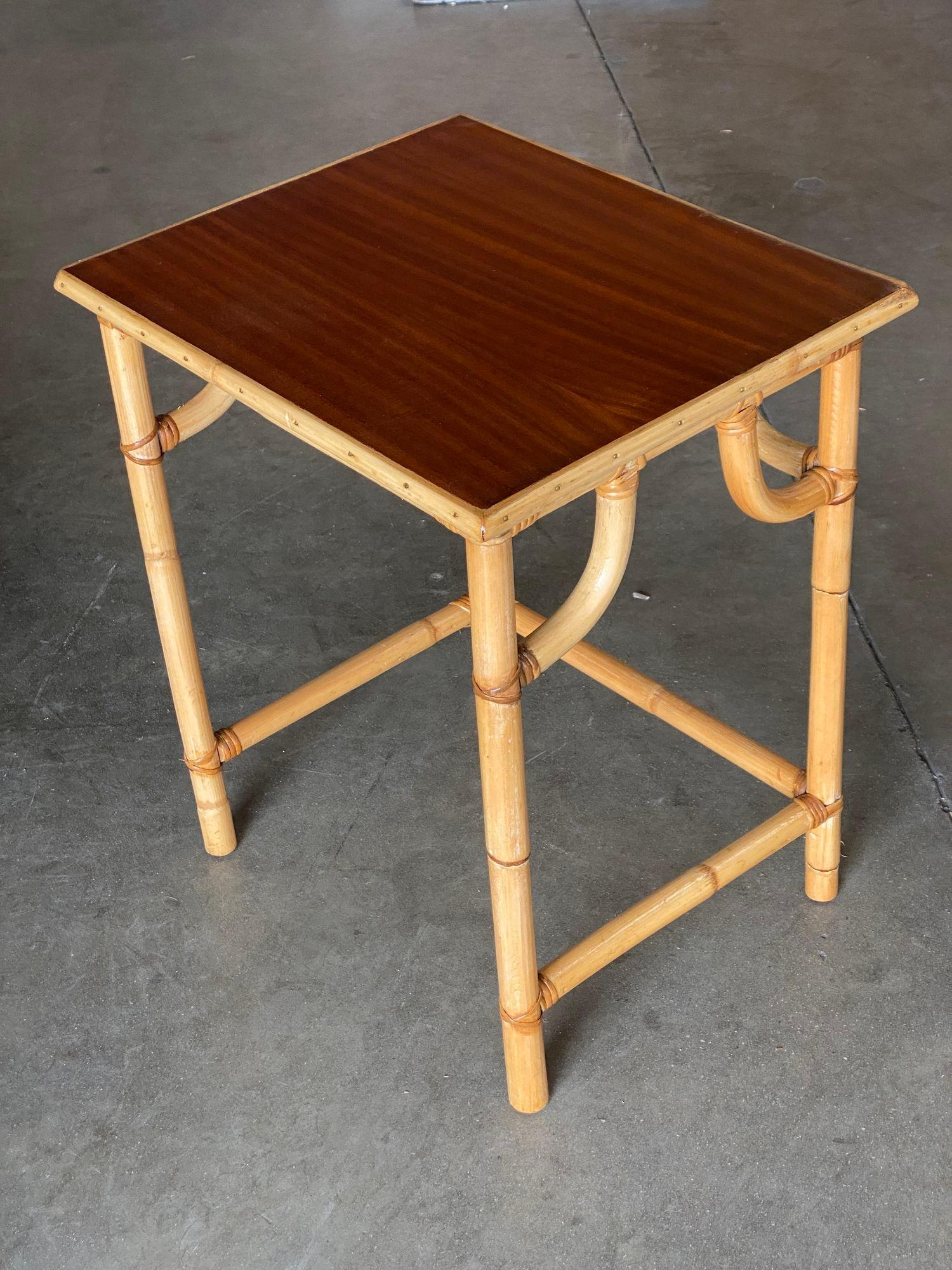 Restored Mid-Century Set of 3 Rattan Nesting Side Tables with Mahogany Top For Sale 1