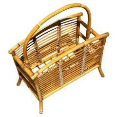 Portariviste in rattan Reed a più ripiani, risalente alla metà del secolo scorso e restaurato
