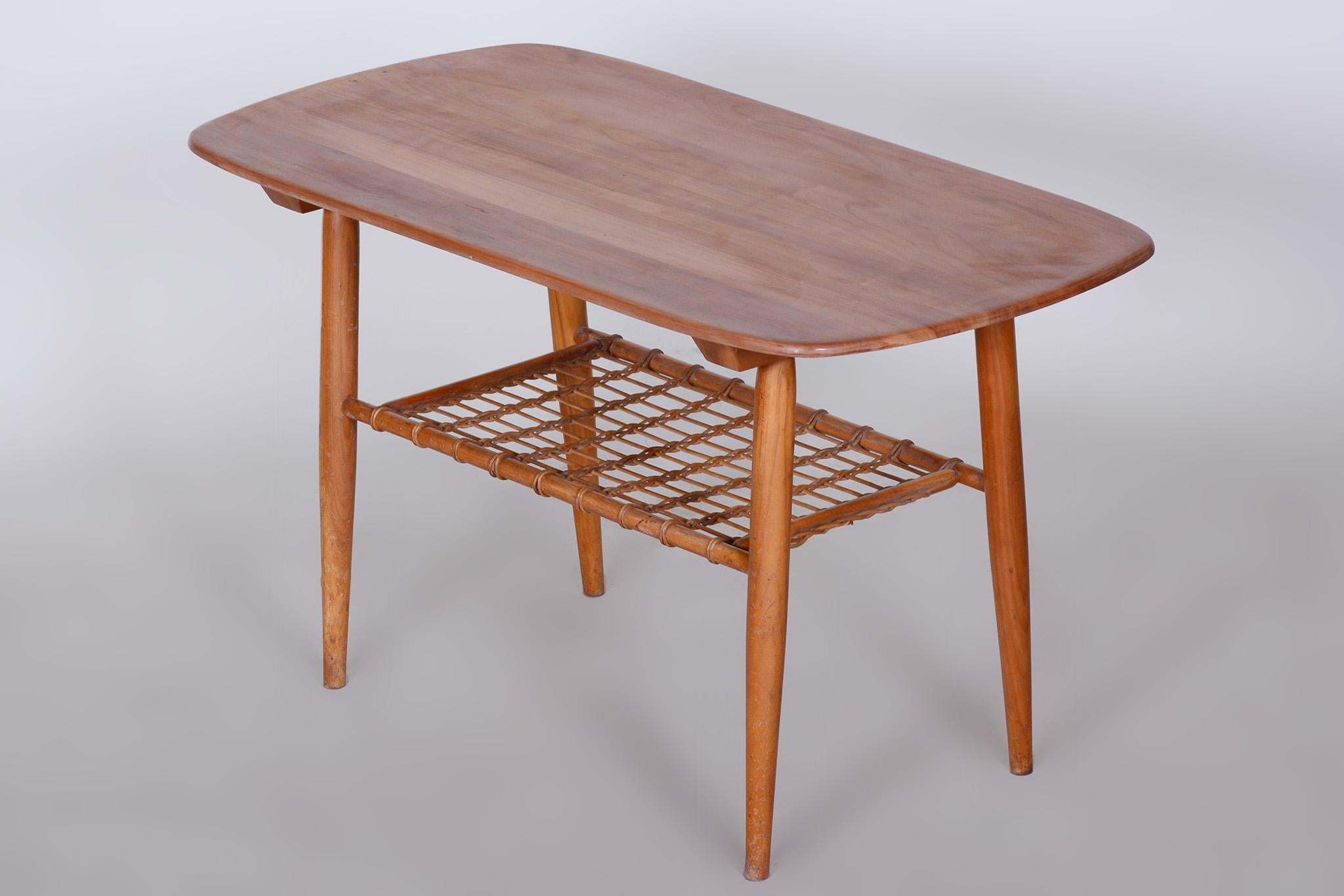 Restored Mid-Century Style Coffee Table, Cherry-Tree, Rattan, 1950s, Czechia For Sale 2