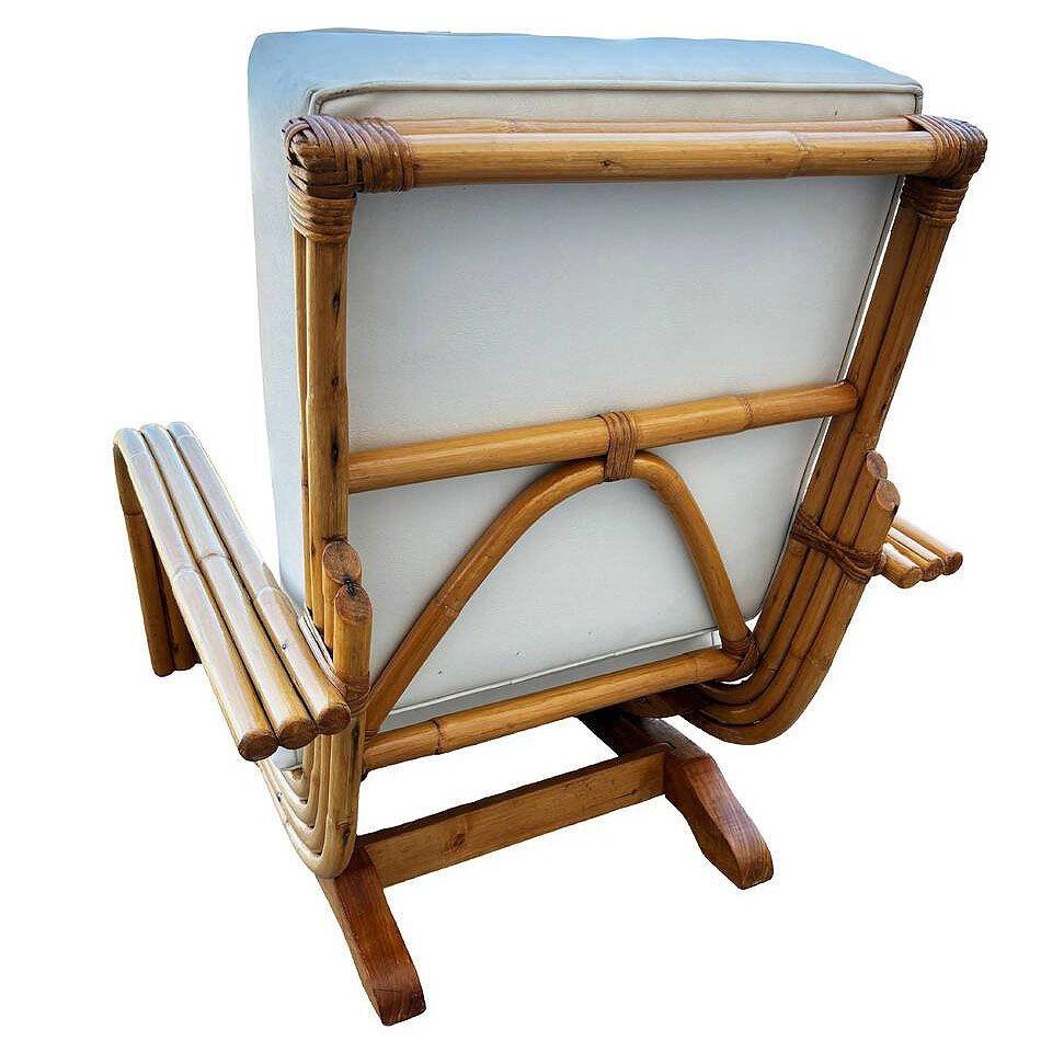 Restaurierter dreireihiger Springer-Schaukelstuhl aus Rattan aus der Mitte des Jahrhunderts (Mitte des 20. Jahrhunderts) im Angebot