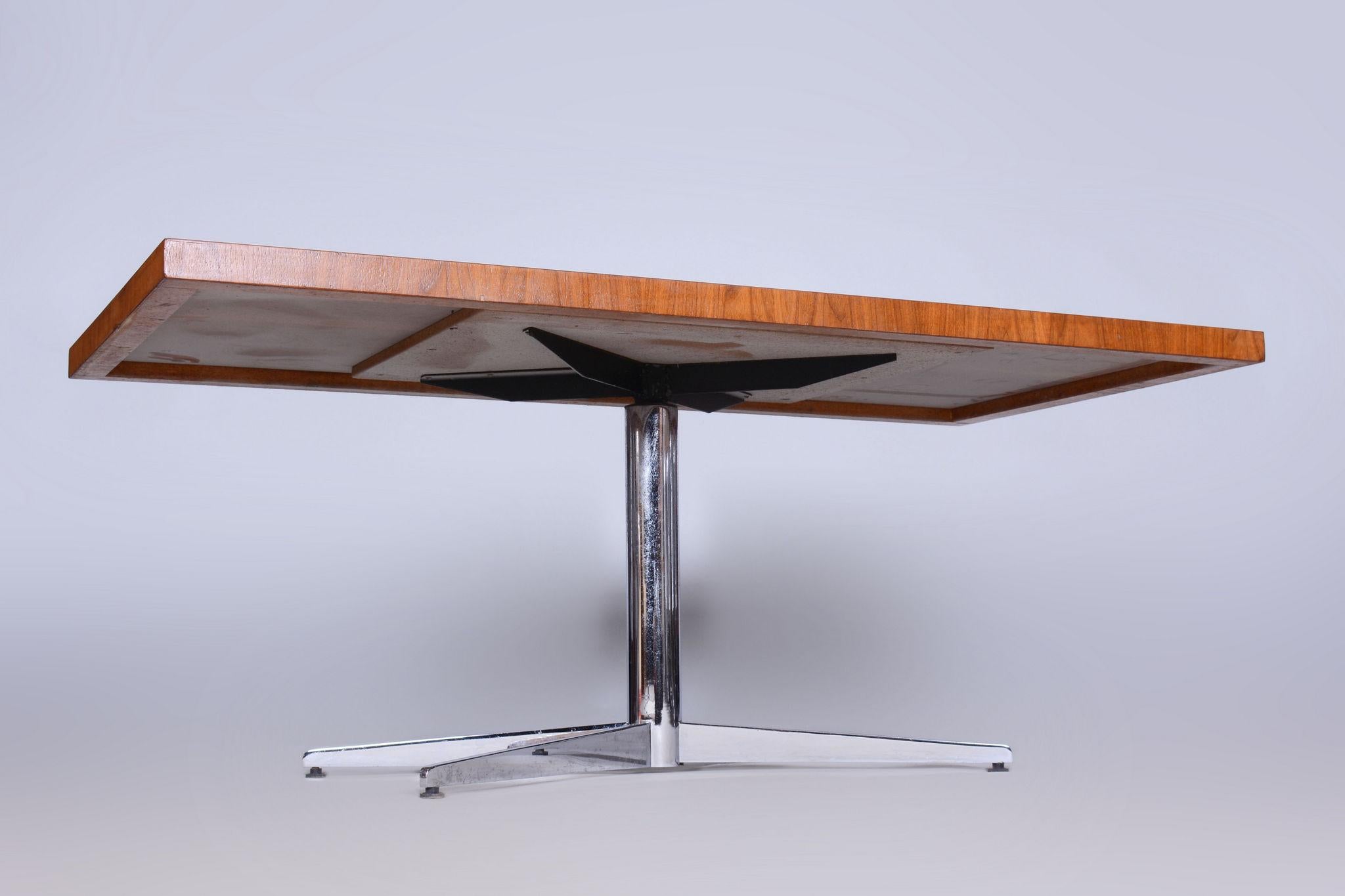 Mid-Century Modern Restored Mid-Century Walnut Coffee Table, Chrome-Plated Steel, Czechia, 1960s For Sale