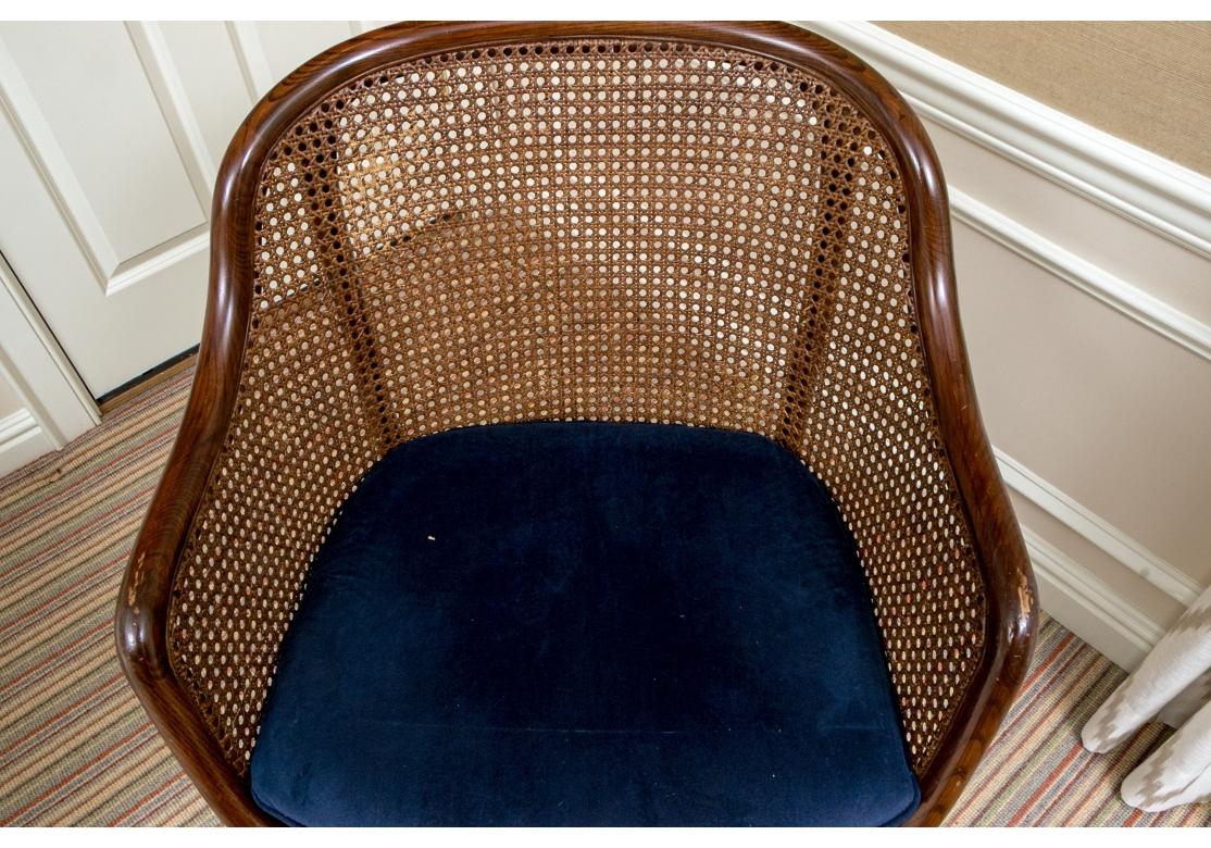 Restaurierte Mid Century Ward Bennett für Brickel Assoc. Rohrstock-Schreibtischstuhl im Angebot 3