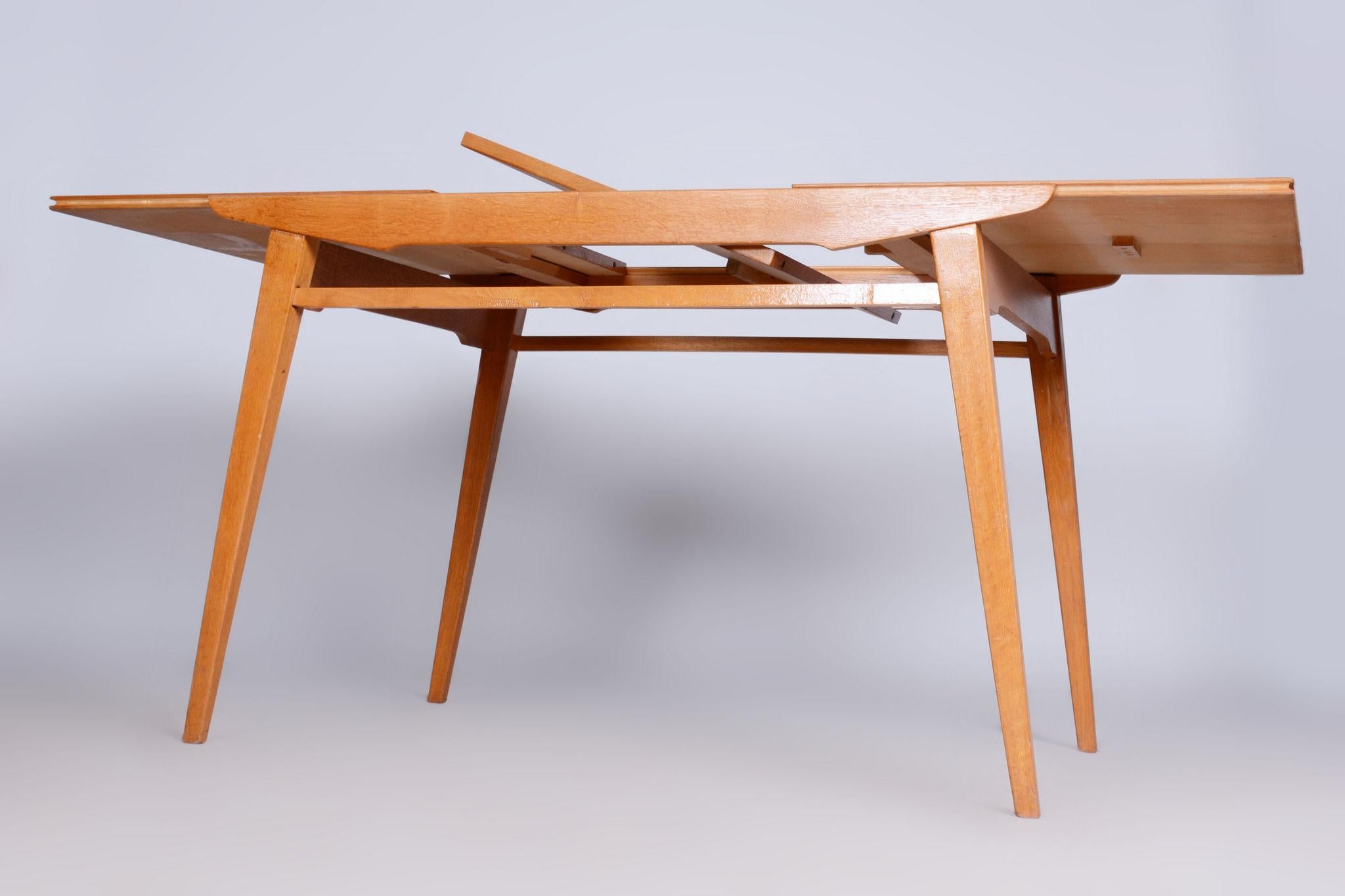Mid-20th Century Restored Midcentury Oak Extendable Dining Table, Revived Polish, Czechia, 1950s For Sale