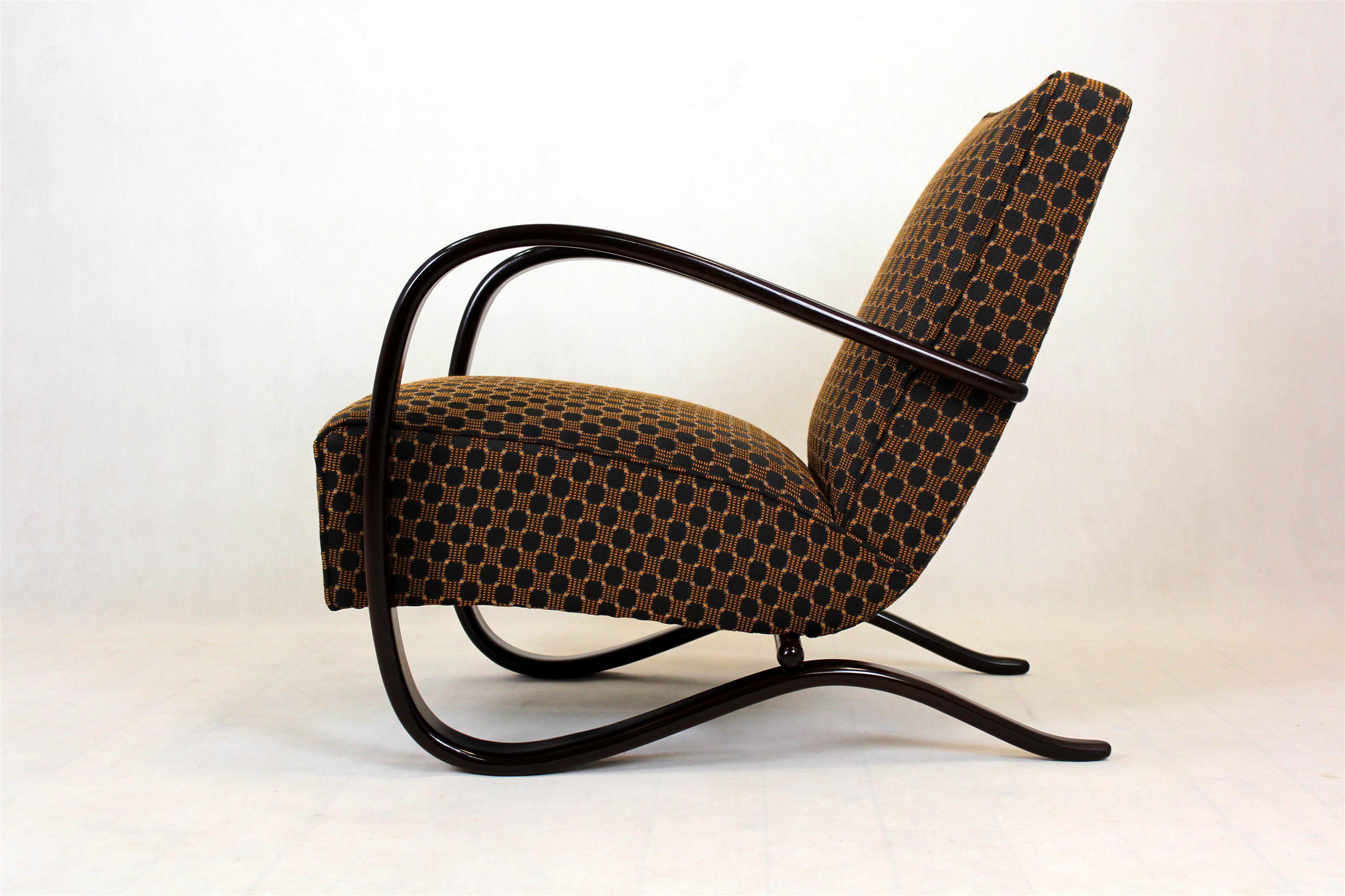 Mid-20th Century Restored Model H-269 Armchair by Jindřich Halabala for UP Závody, 1930s