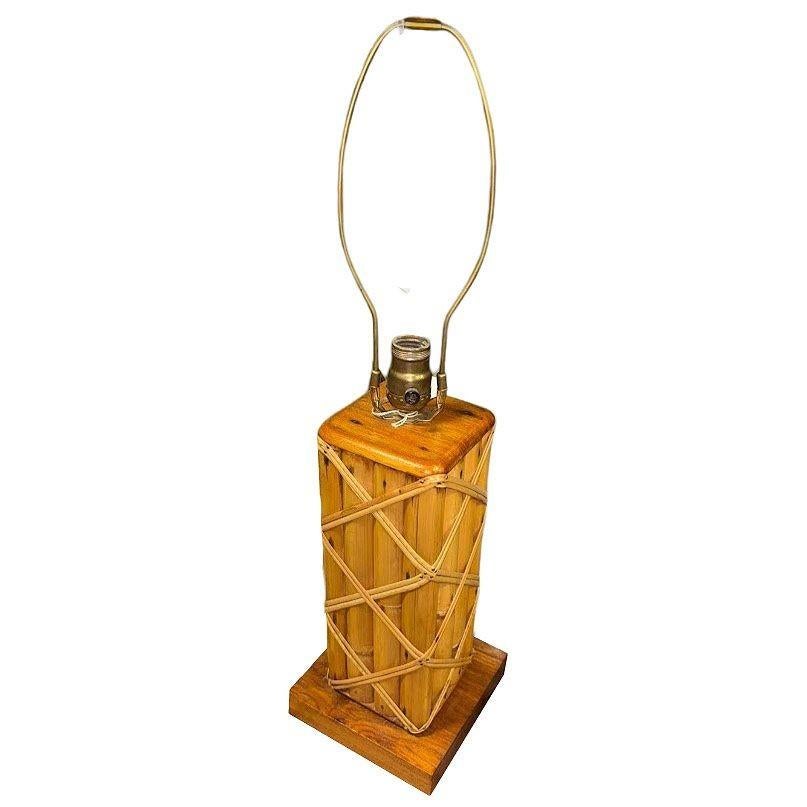 Mid-20th Century Restored Modernist Lattice Wrapped Rattan Table Lamp w/ Lamp Shade For Sale