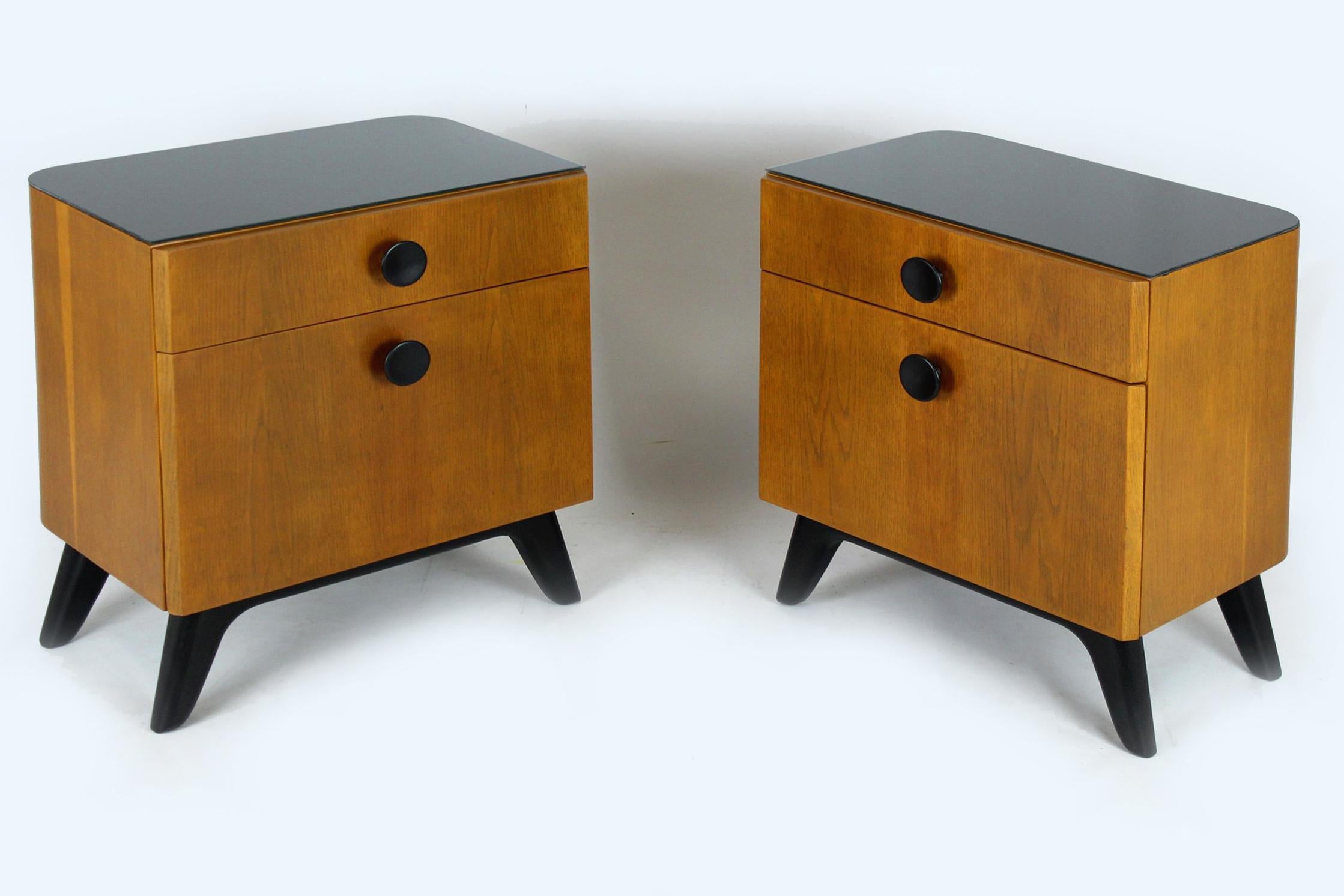 Restored Nightstands with Glass Tops by J. Halabala for UP Zavody, Set of 2 For Sale 5