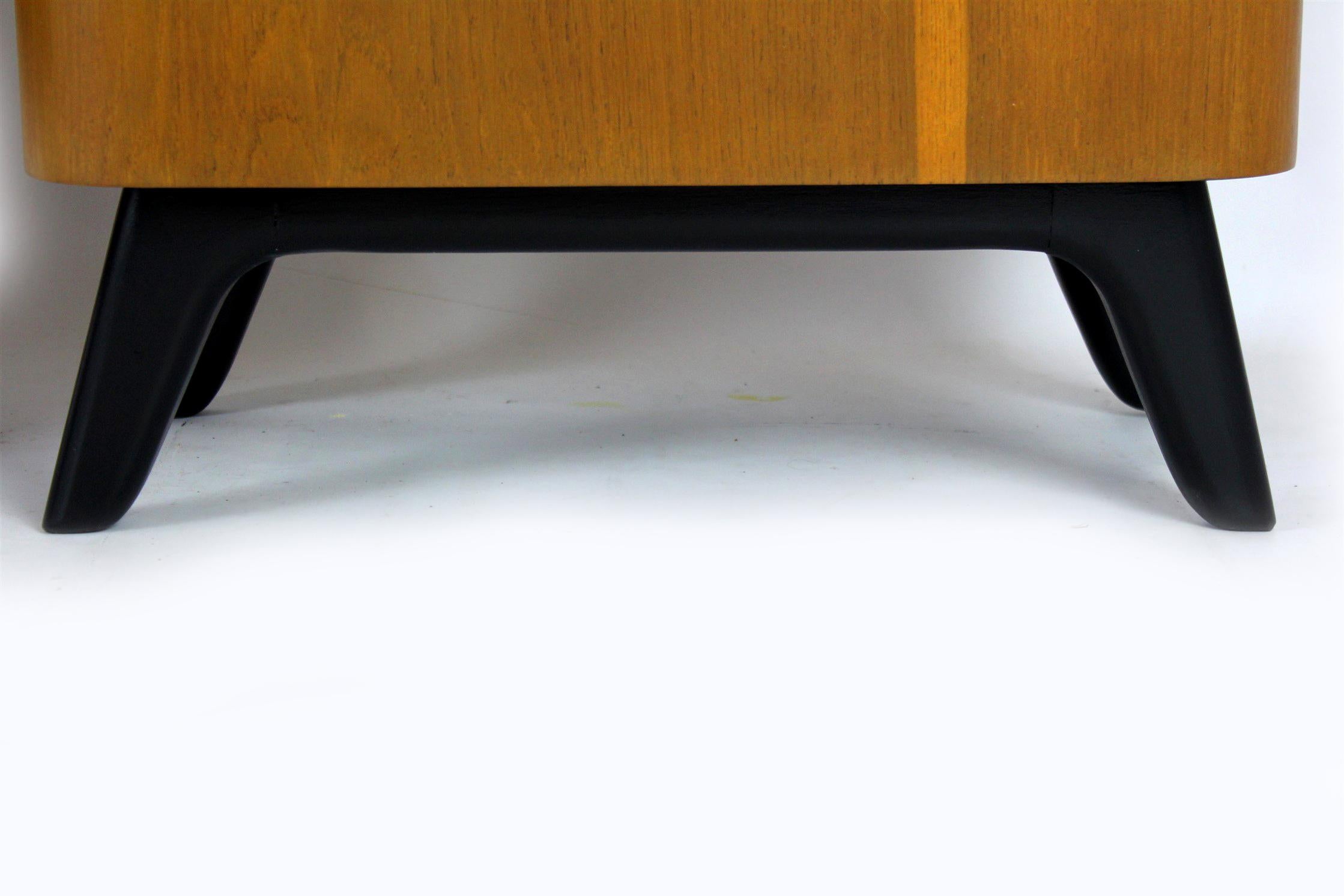 Restored Nightstands with Glass Tops by J. Halabala for UP Zavody, Set of 2 For Sale 14