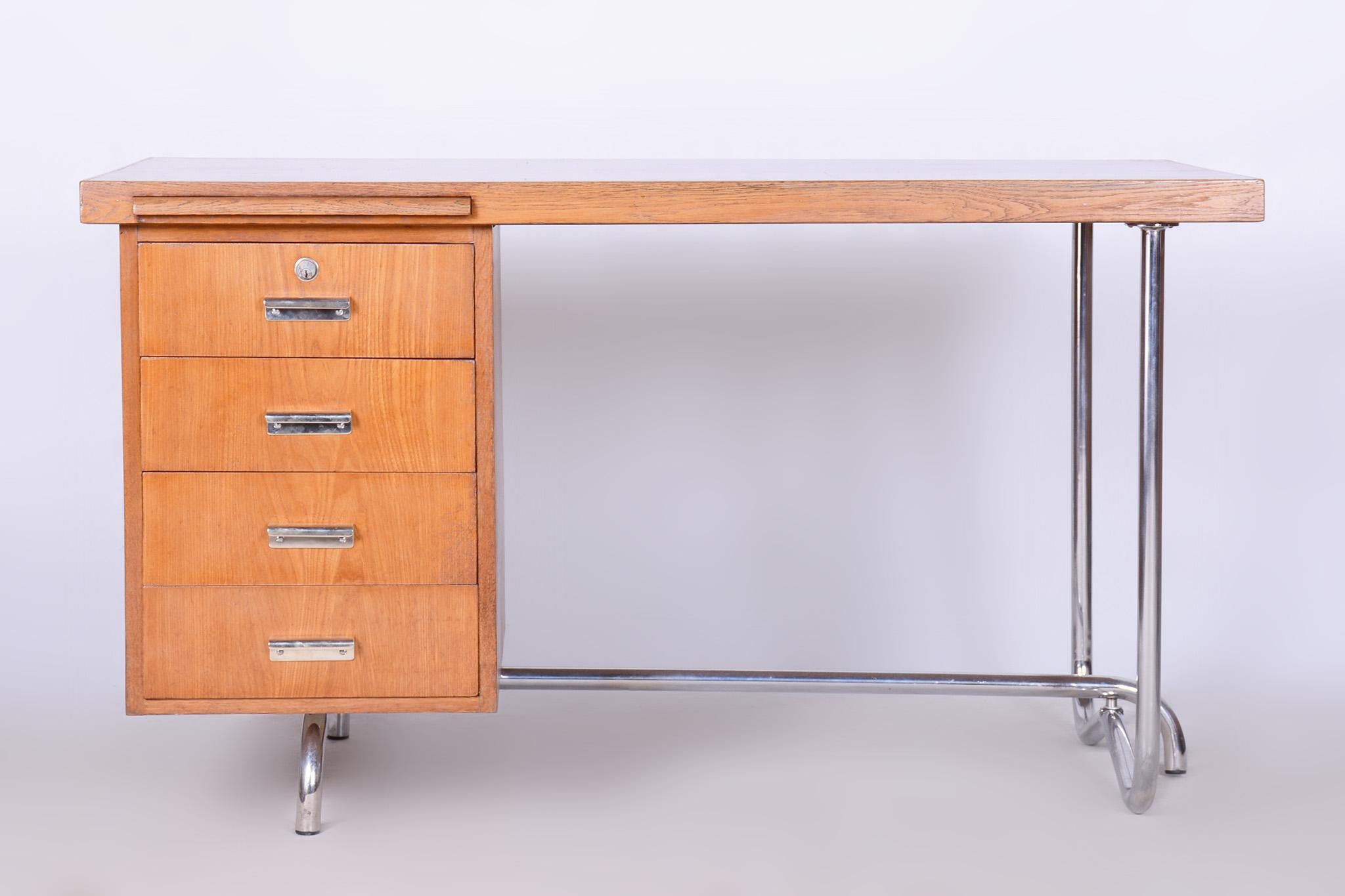 Bauhaus Restored Oak Writing Desk, Hynek Gottwald, Chrome, Czechia, 1930s For Sale